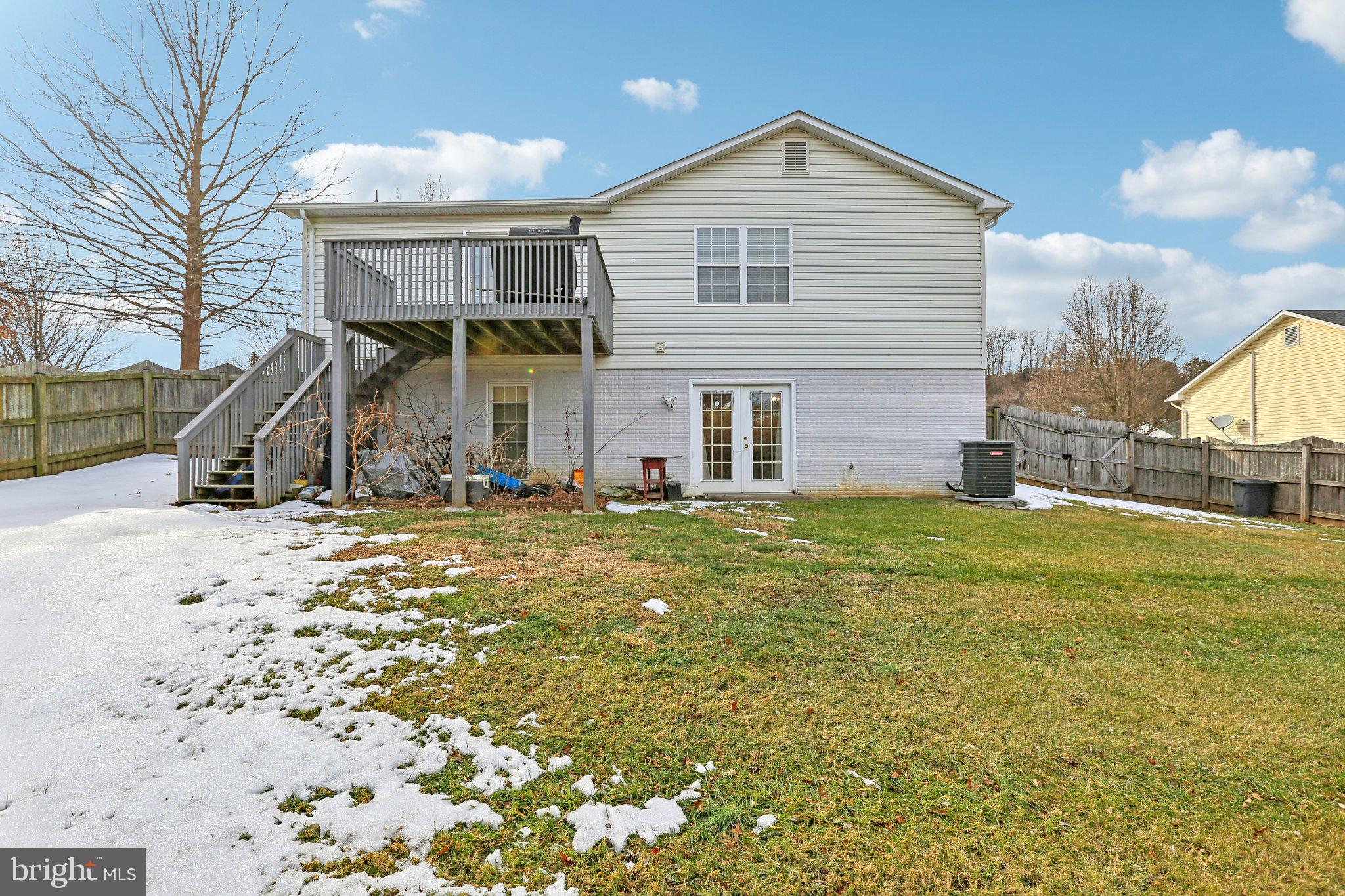 WILLIAMSBURG - Residential