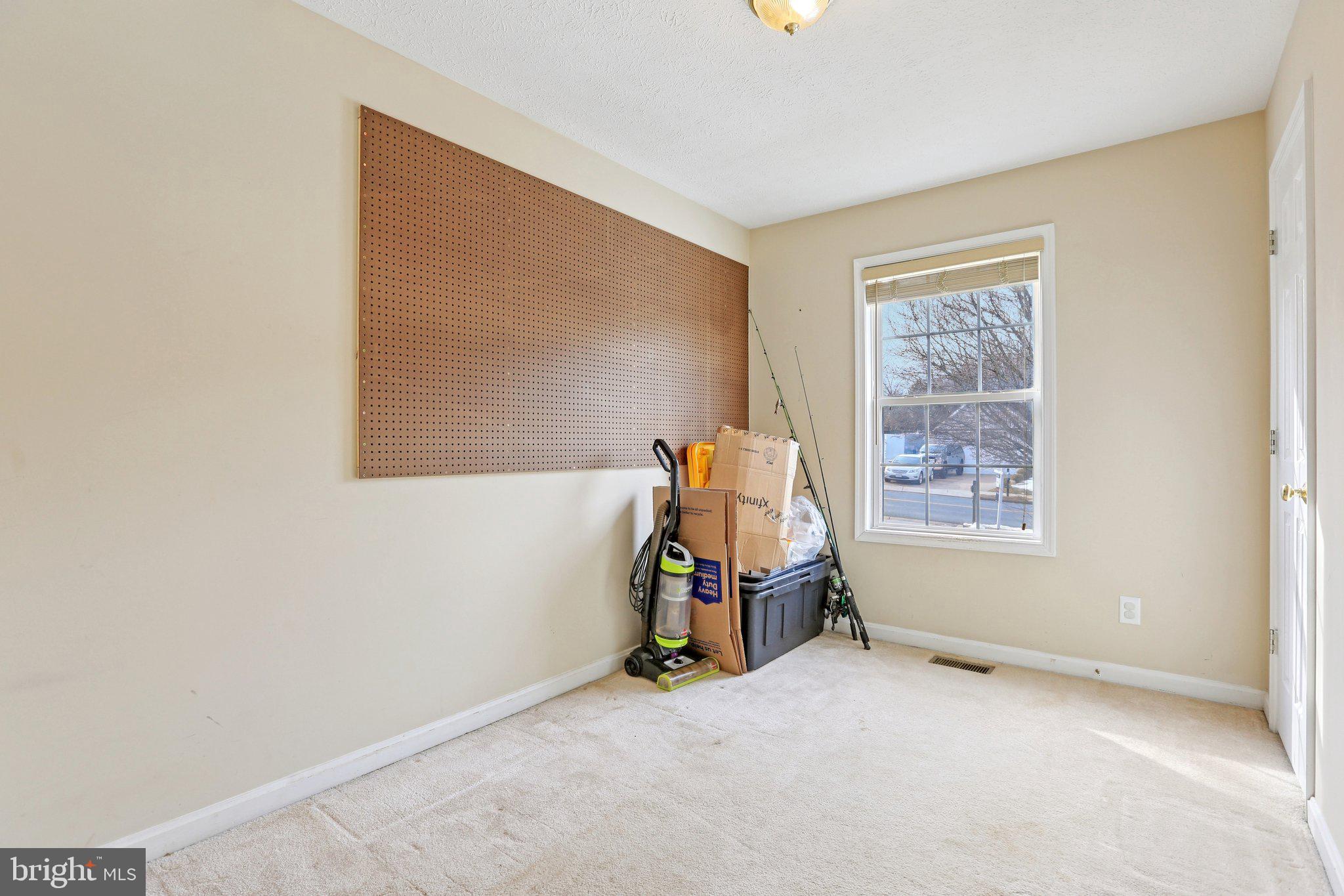 WILLIAMSBURG - Residential