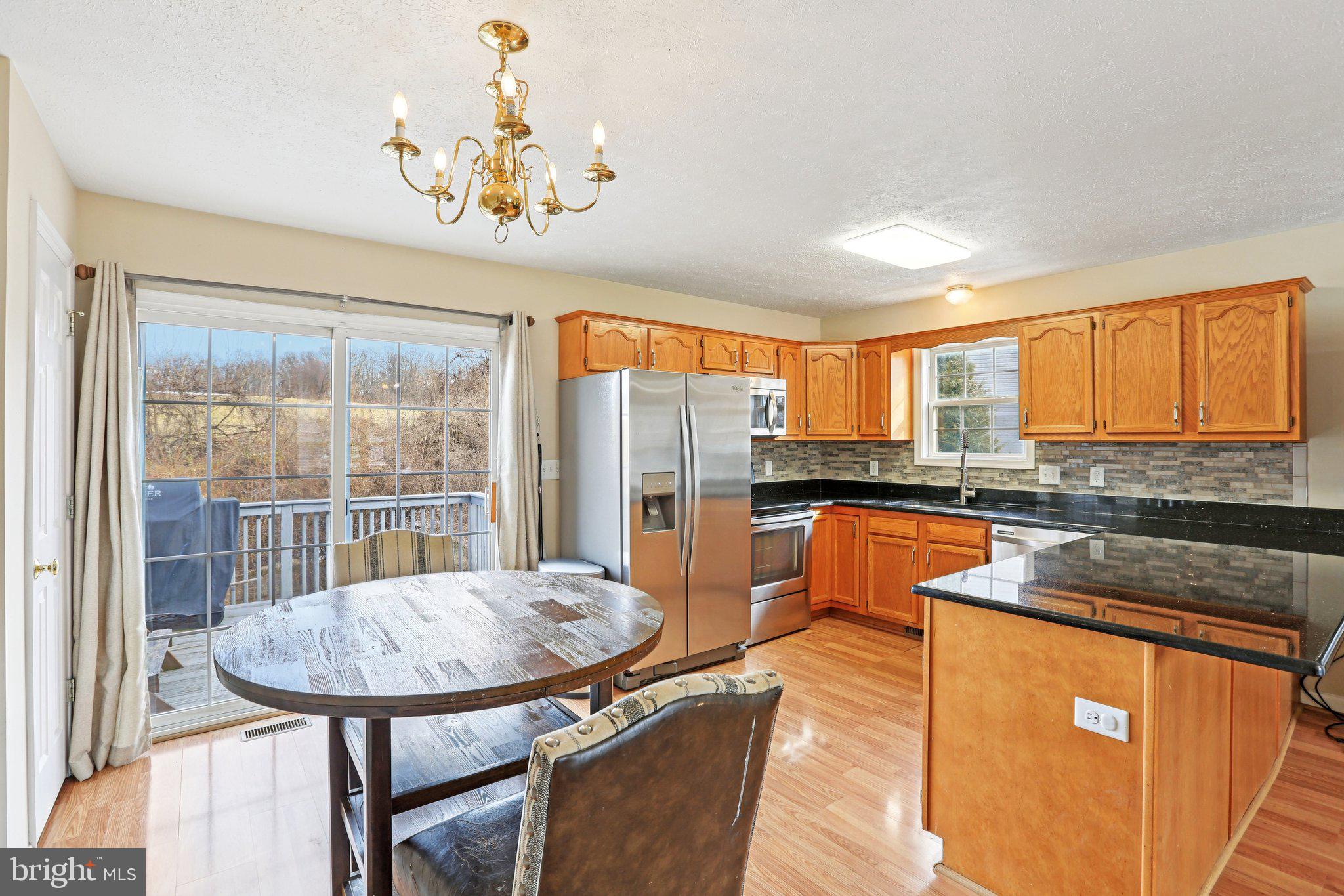 WILLIAMSBURG - Residential