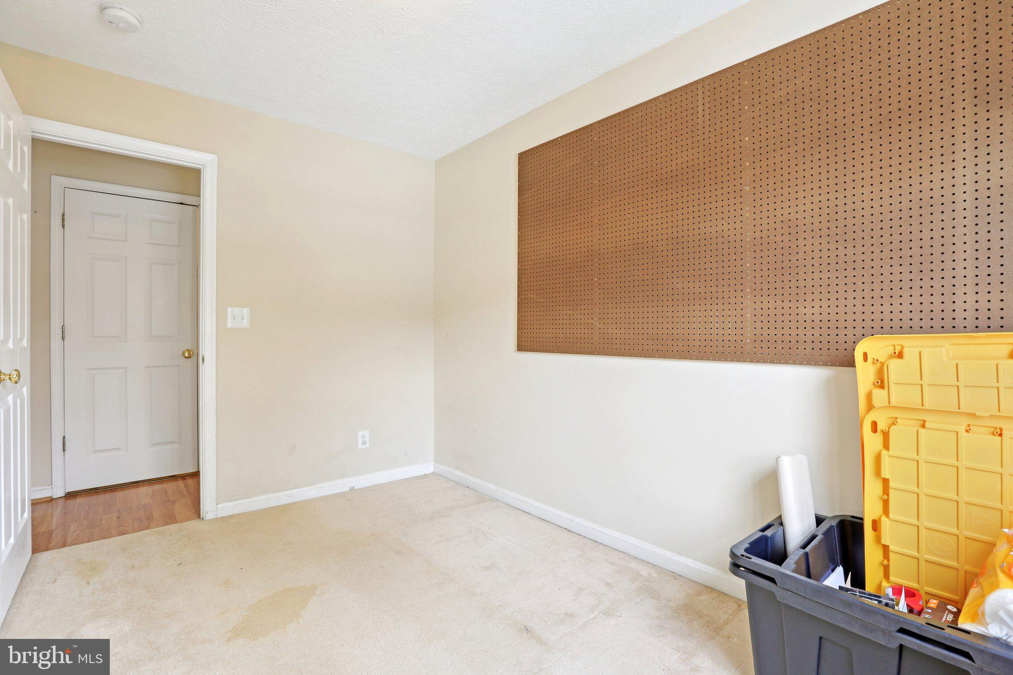 WILLIAMSBURG - Residential