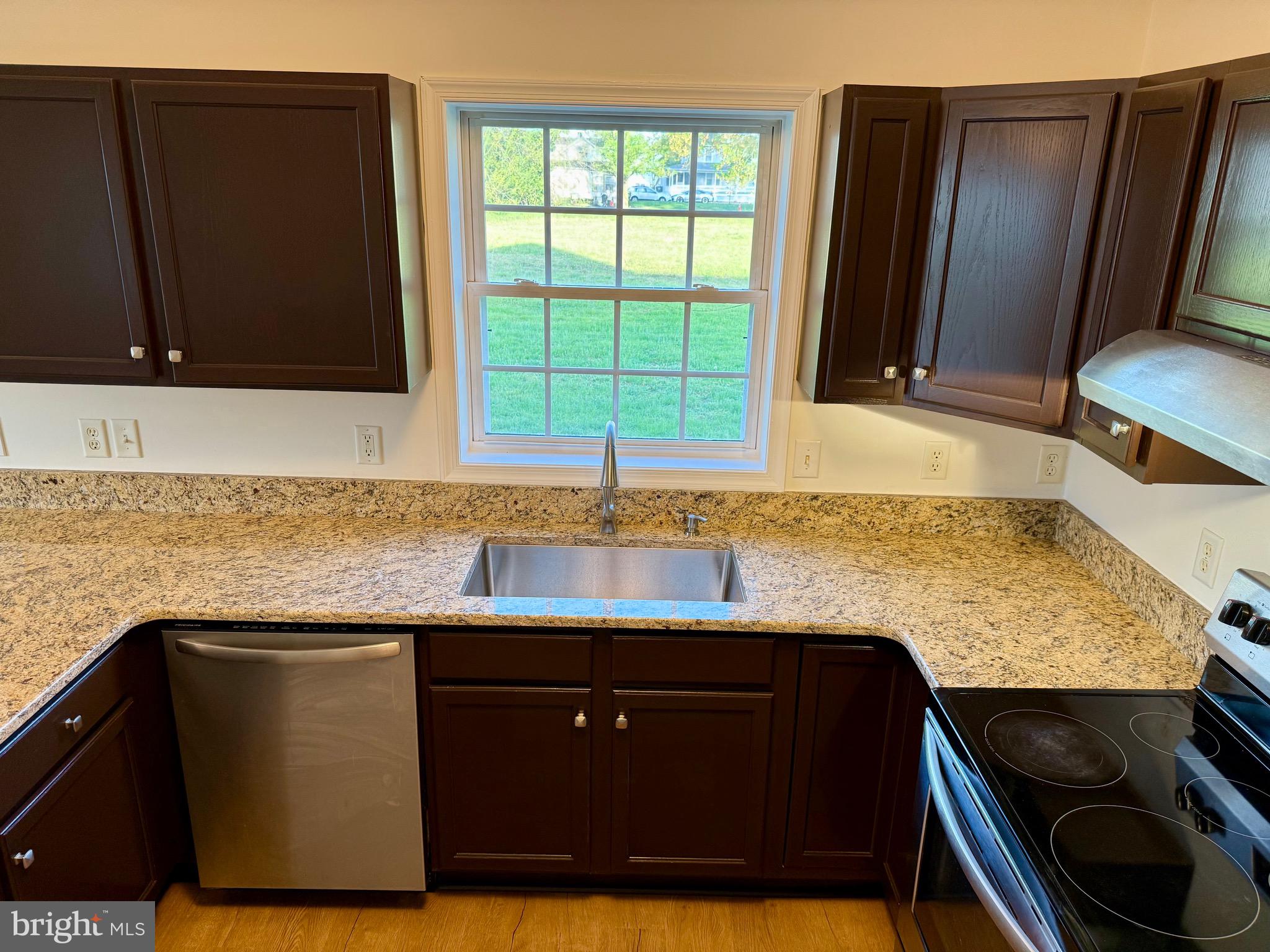 SAW MILL VIL - Residential