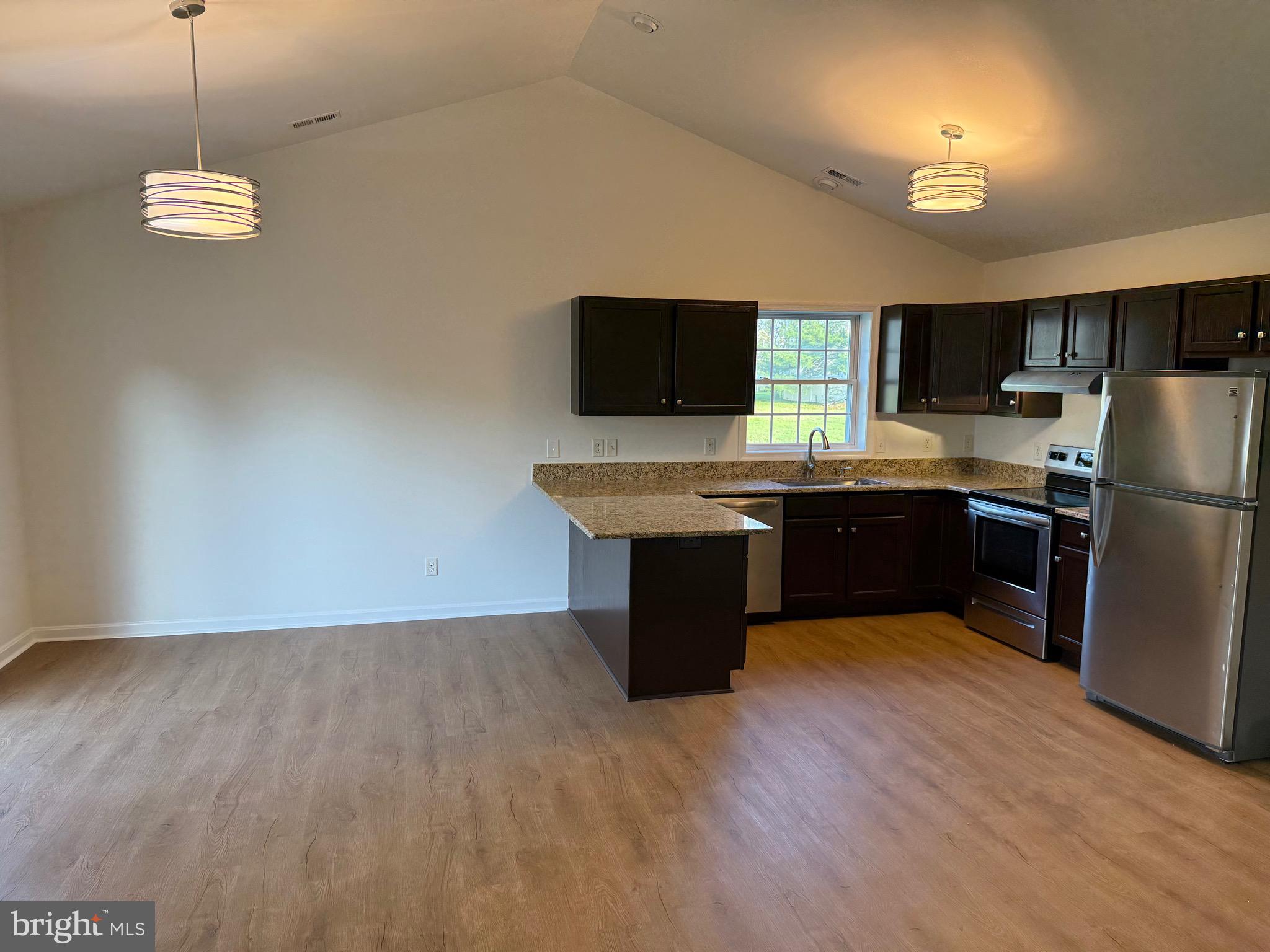 SAW MILL VIL - Residential