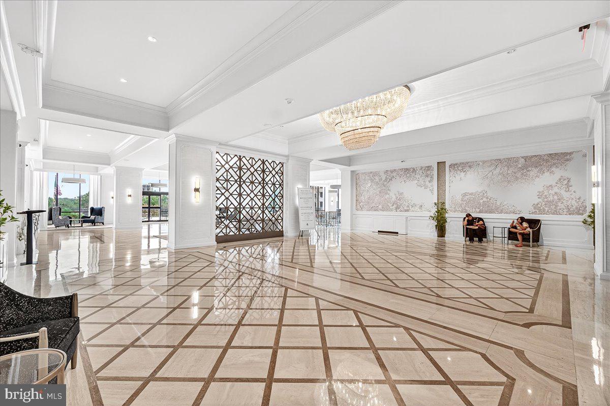 PROMENADE TOWERS - Residential