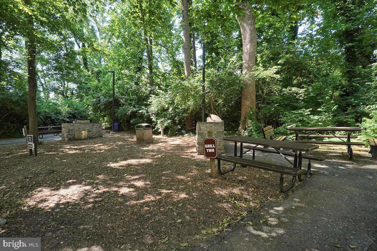 PROMENADE TOWERS - Residential