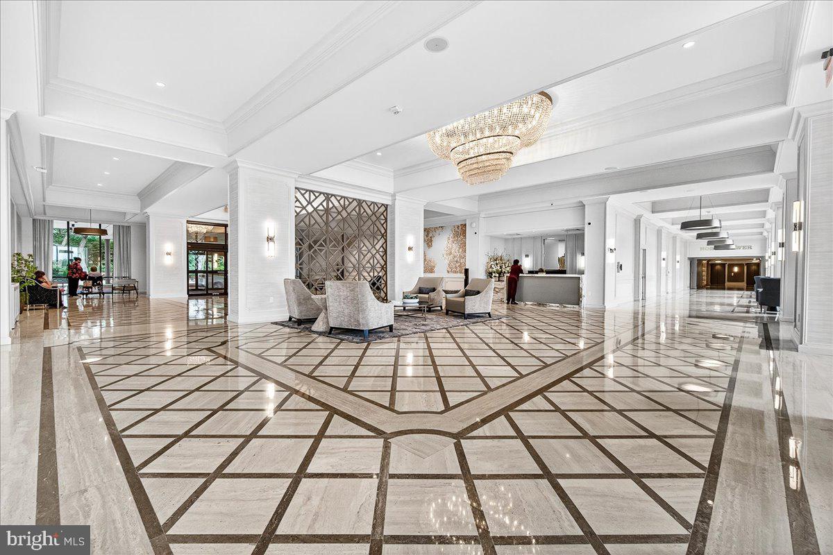 PROMENADE TOWERS - Residential