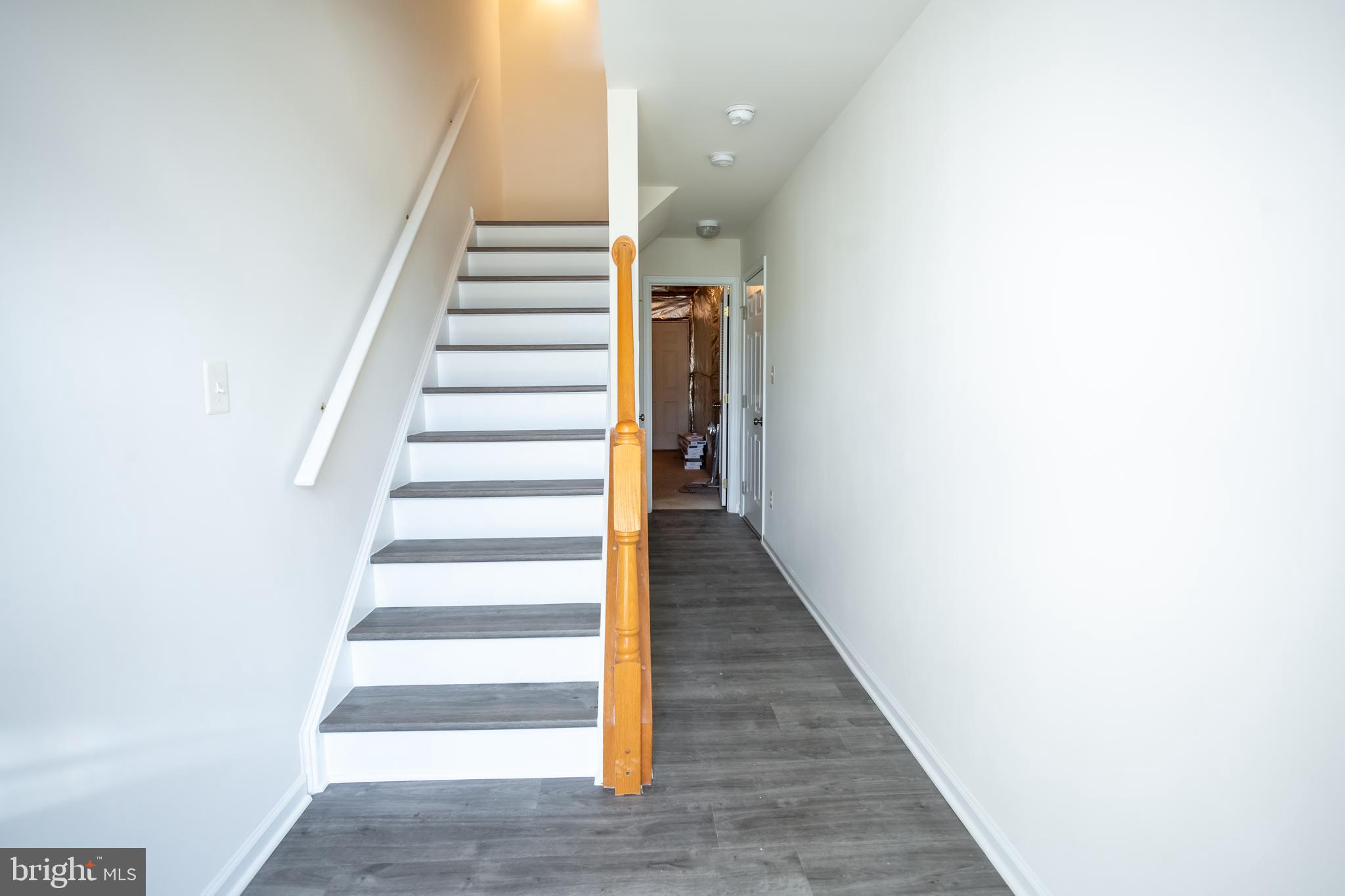 FOUNDERS RIDGE - Residential