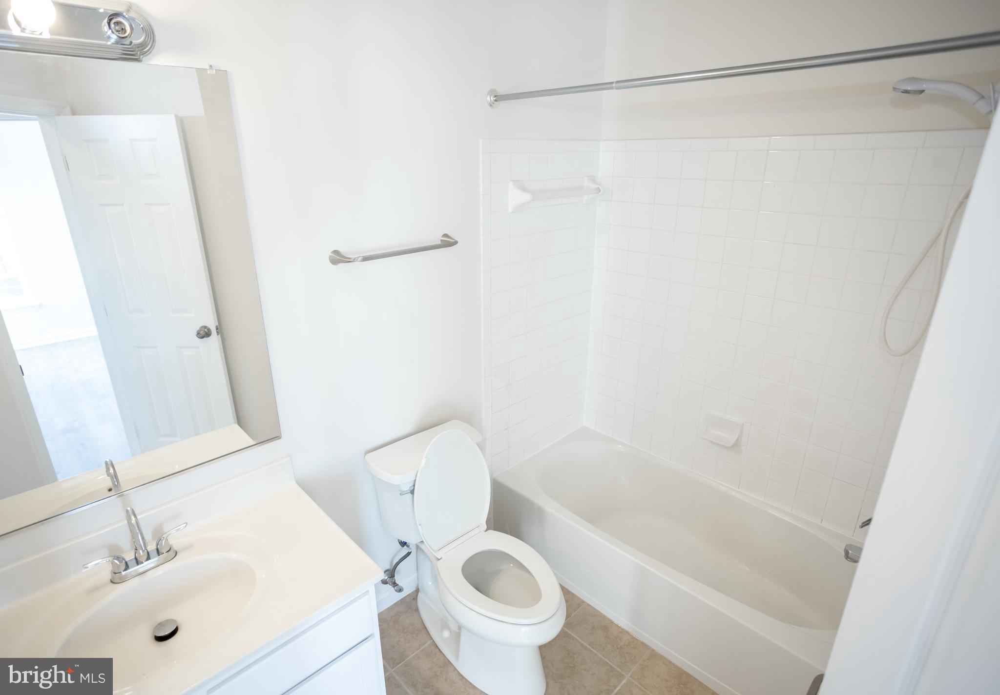 FOUNDERS RIDGE - Residential