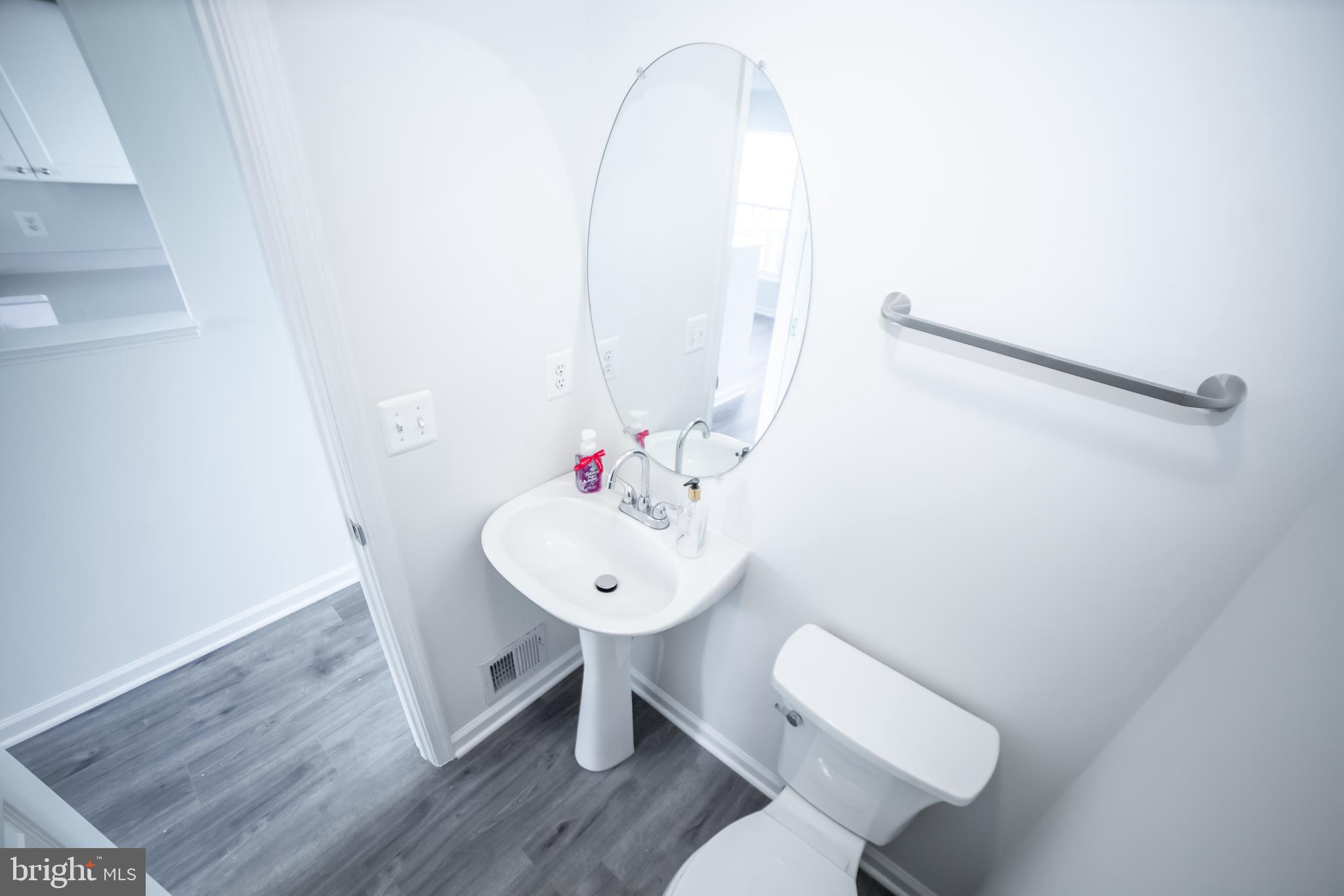 FOUNDERS RIDGE - Residential