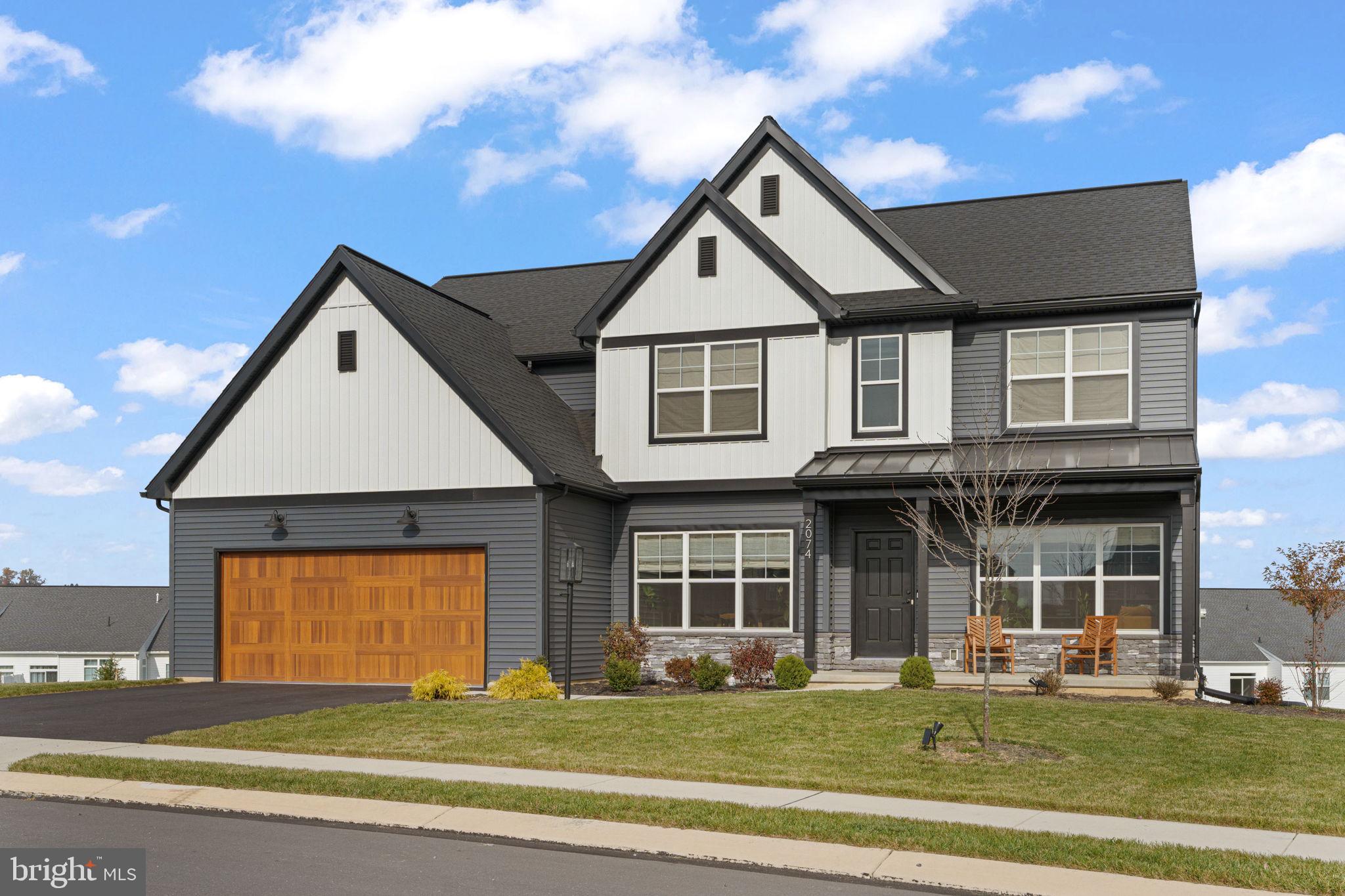 AUTUMN CHASE - Residential