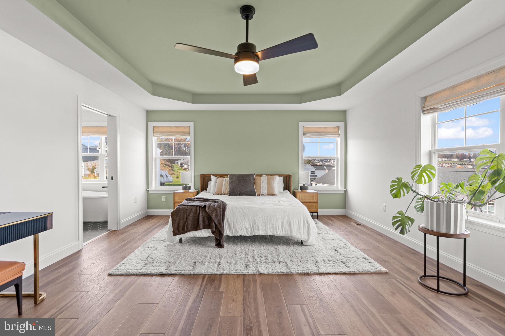 AUTUMN CHASE - Residential