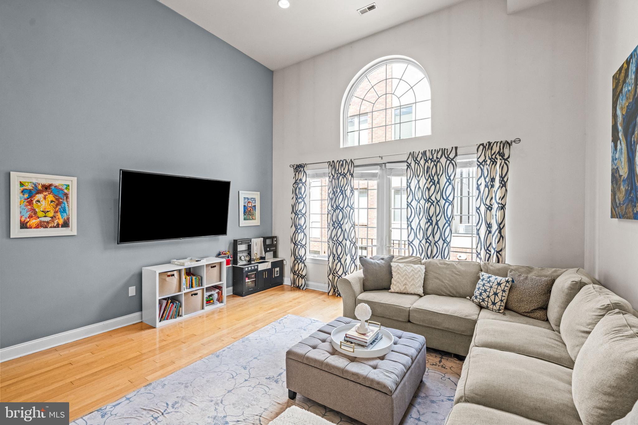 OLD CITY - Residential