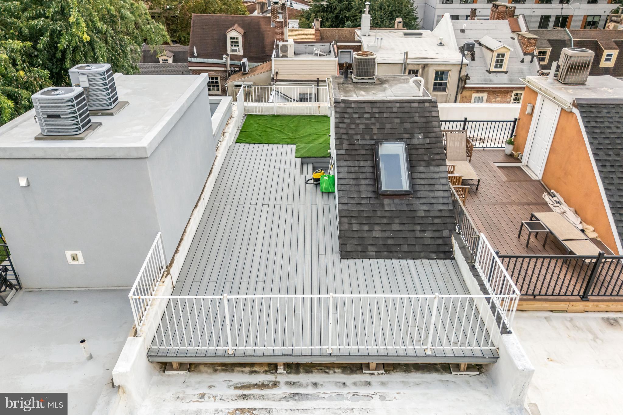 OLD CITY - Residential