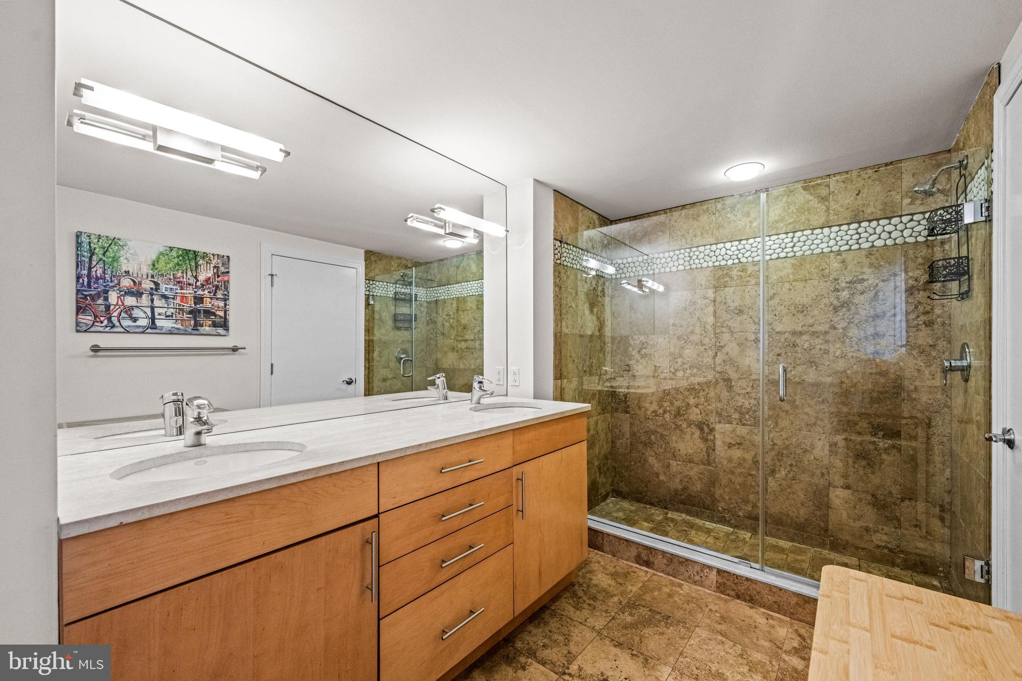 OLD CITY - Residential