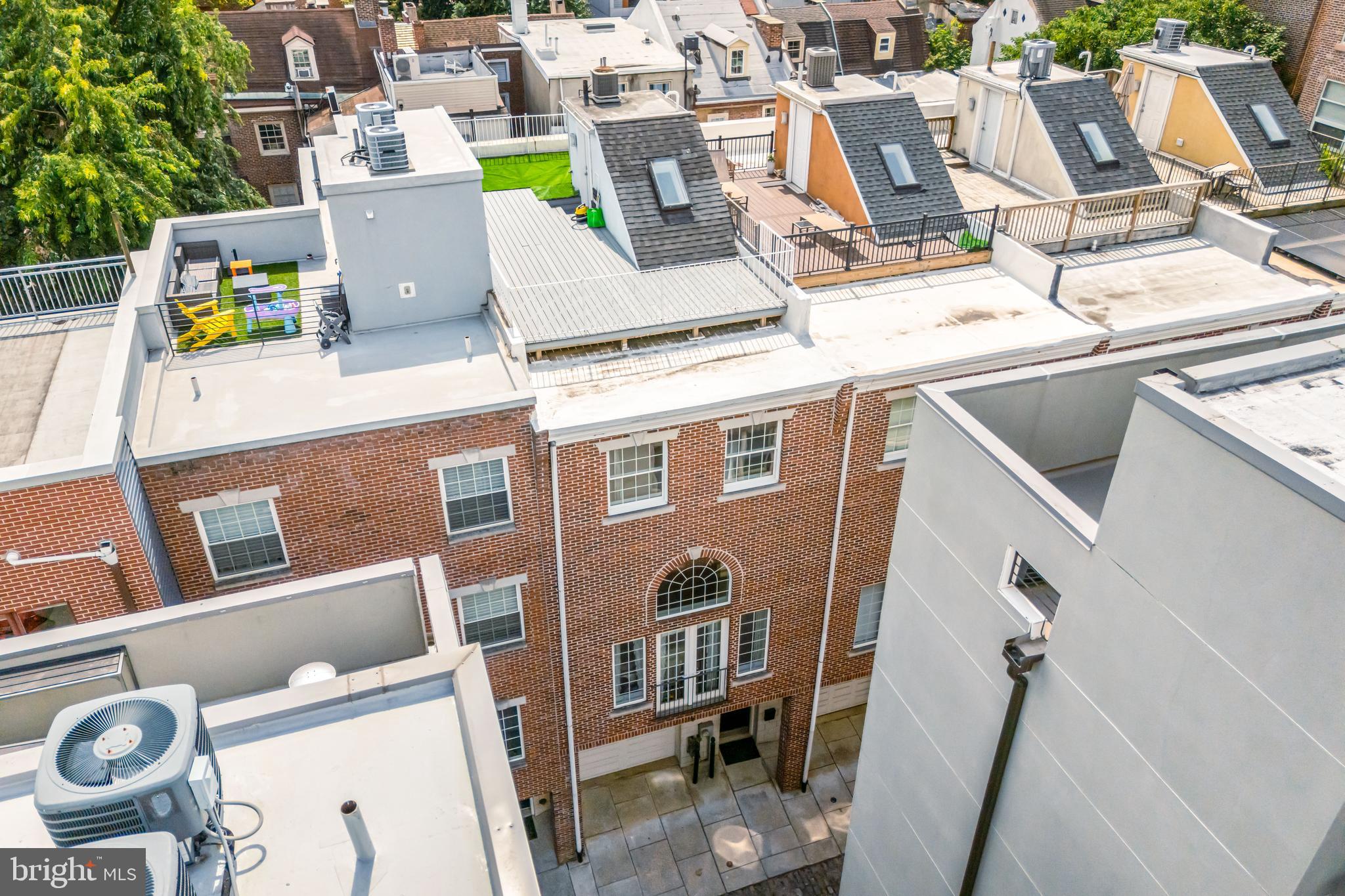 OLD CITY - Residential