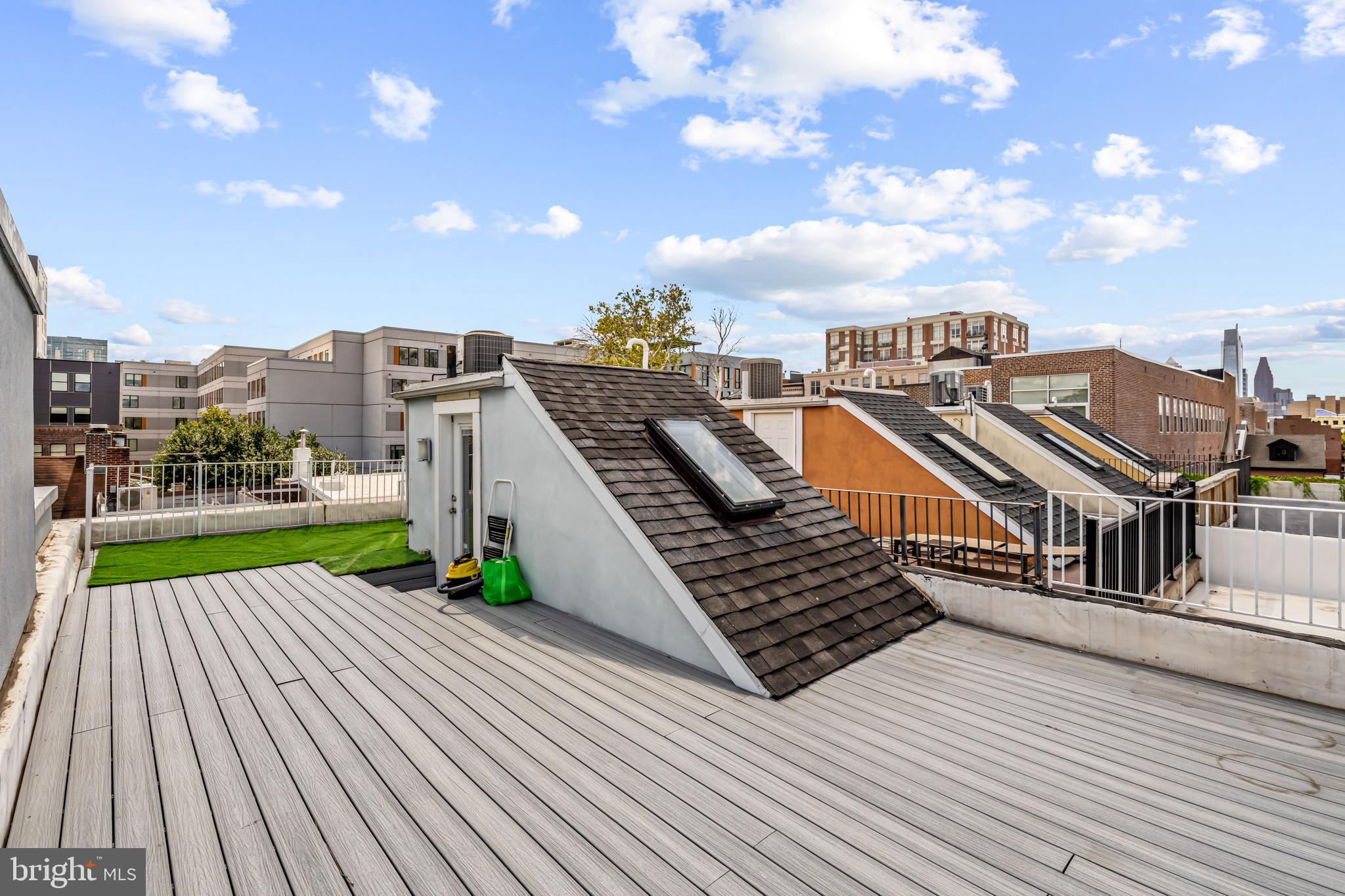 OLD CITY - Residential