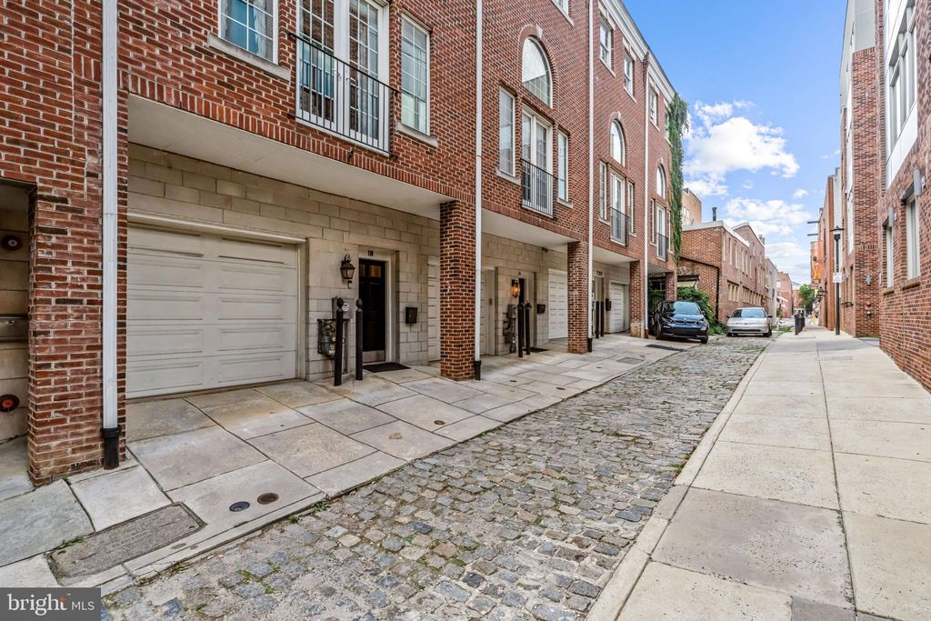 Photo of 116 Quarry Street, PHILADELPHIA, PA 19106 (MLS # PAPH2532964)