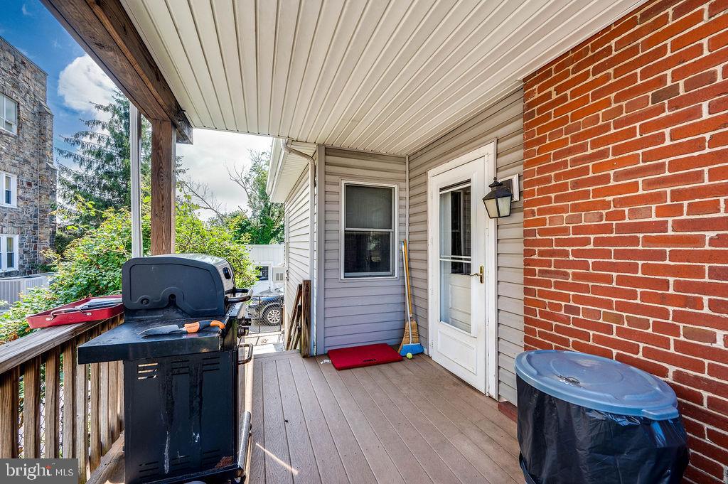 3416 FREEMONT STREET