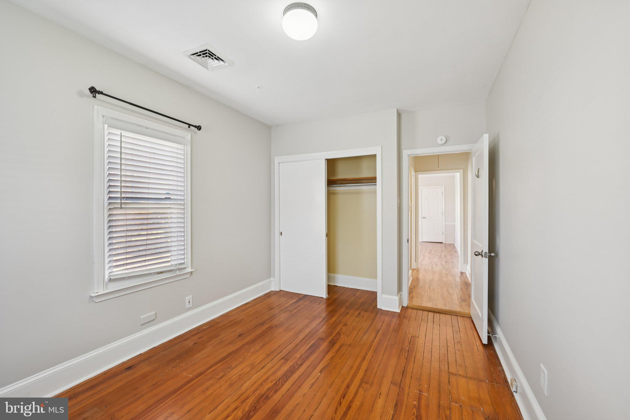 MEETINGHOUSE VIL - Residential