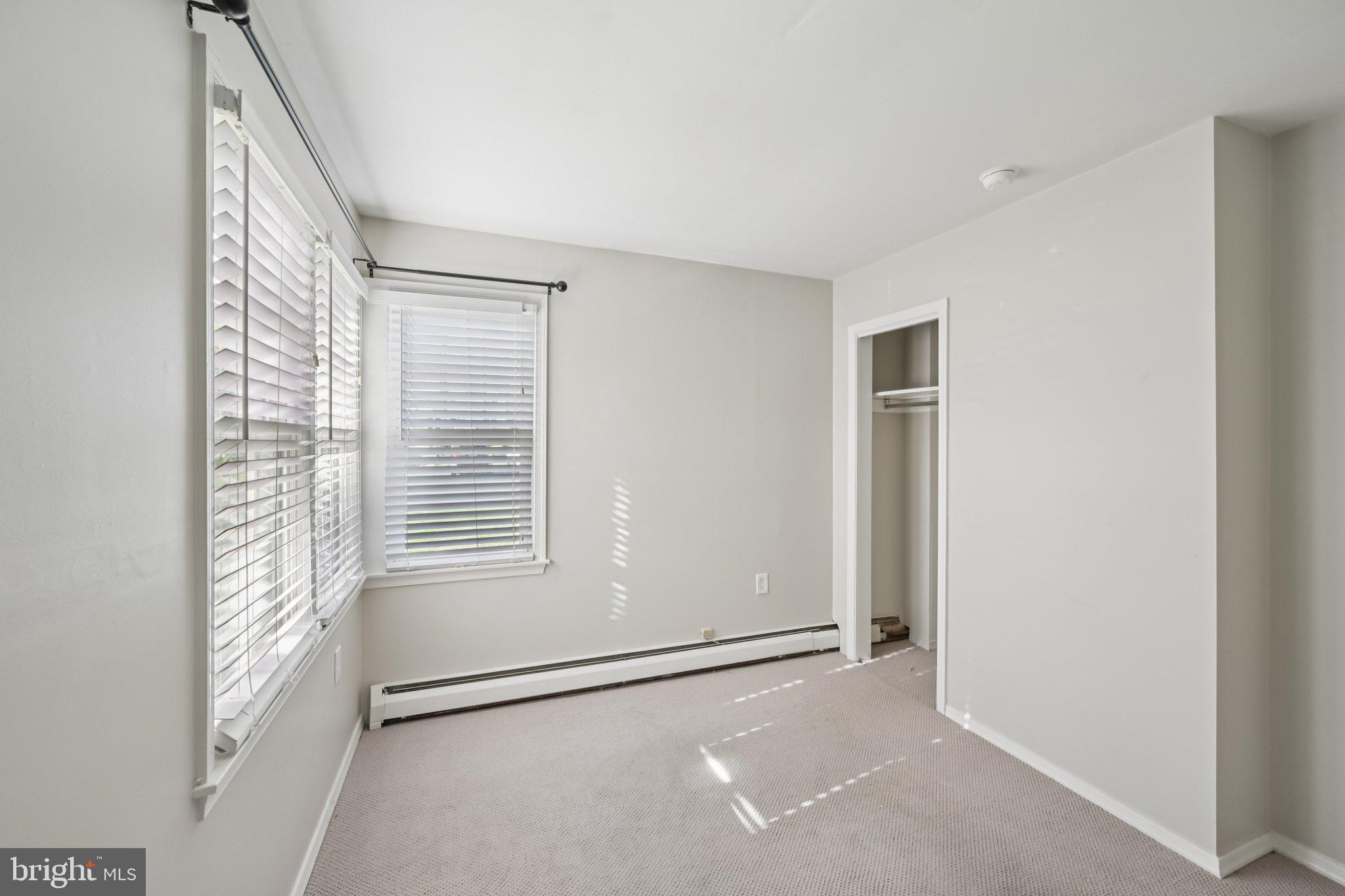 MEETINGHOUSE VIL - Residential