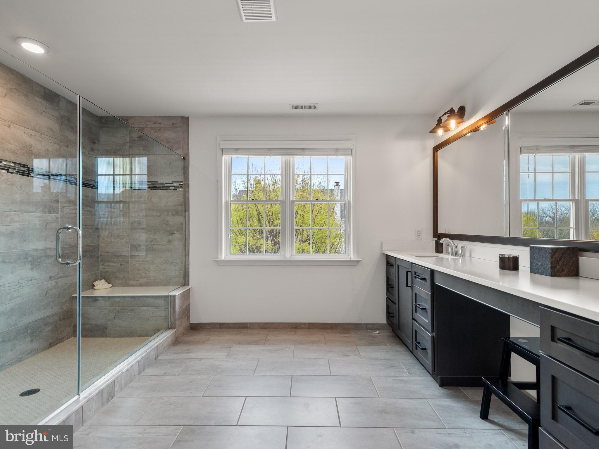 LISETER - Residential