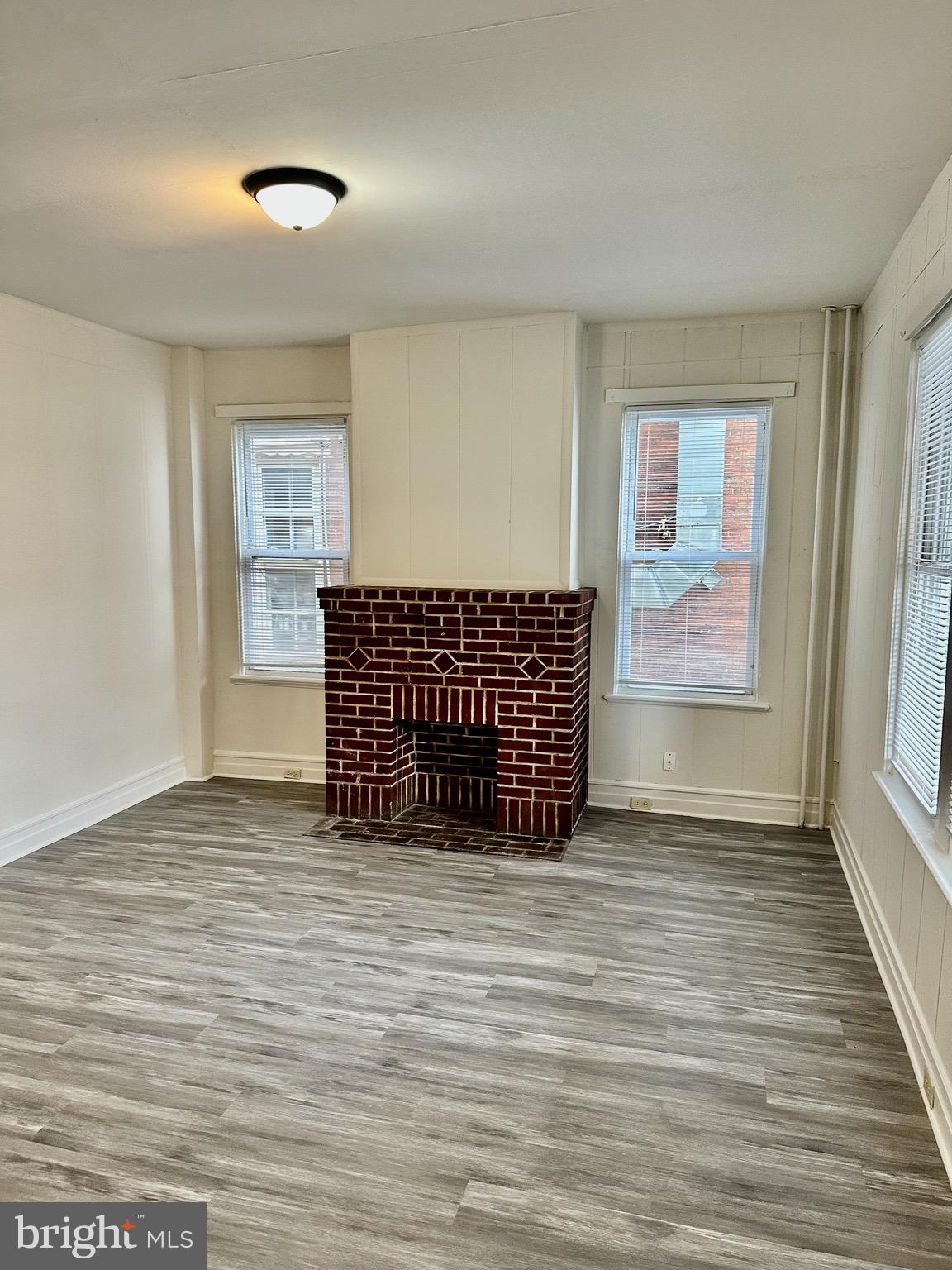 363 N 9TH STREET