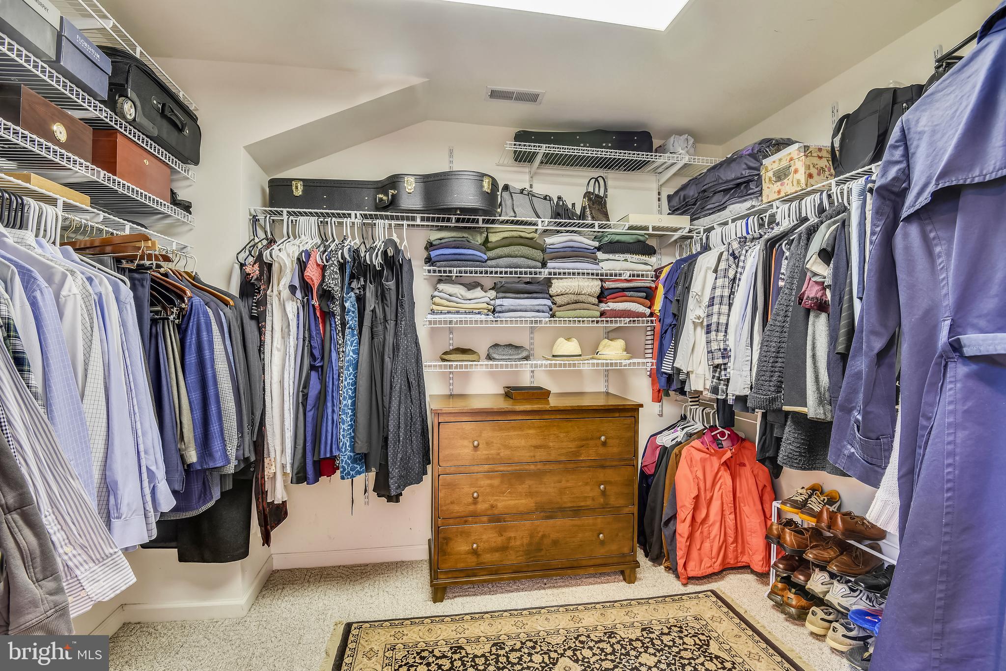 VIENNA WOODS - Residential