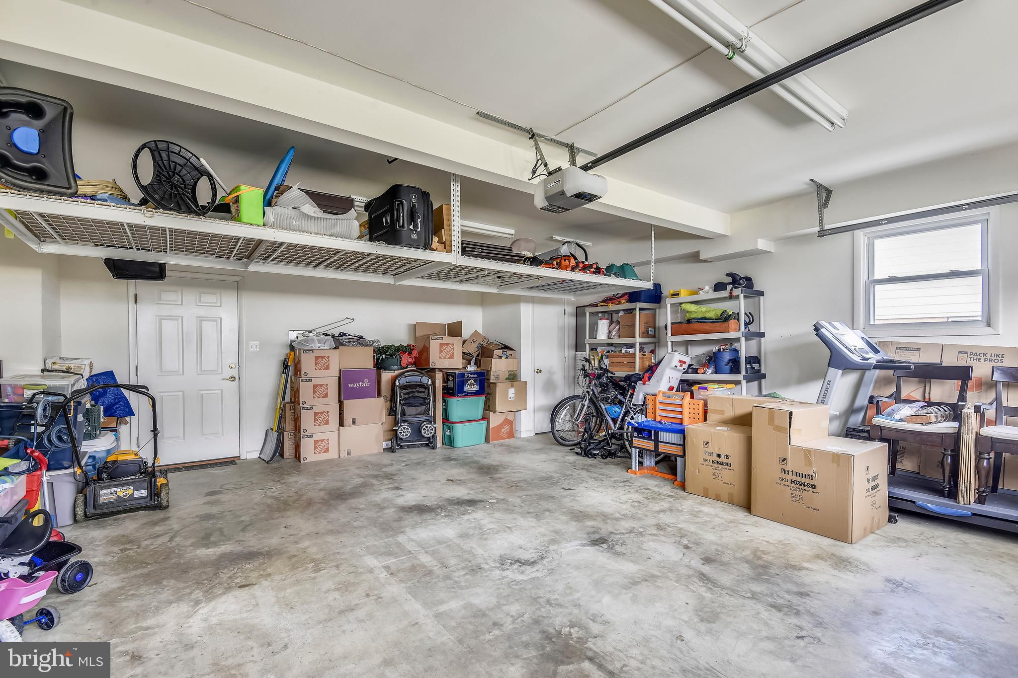 VIENNA WOODS - Residential