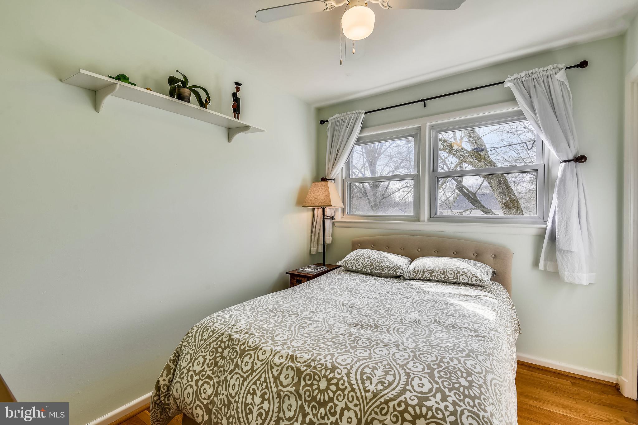 VIENNA WOODS - Residential