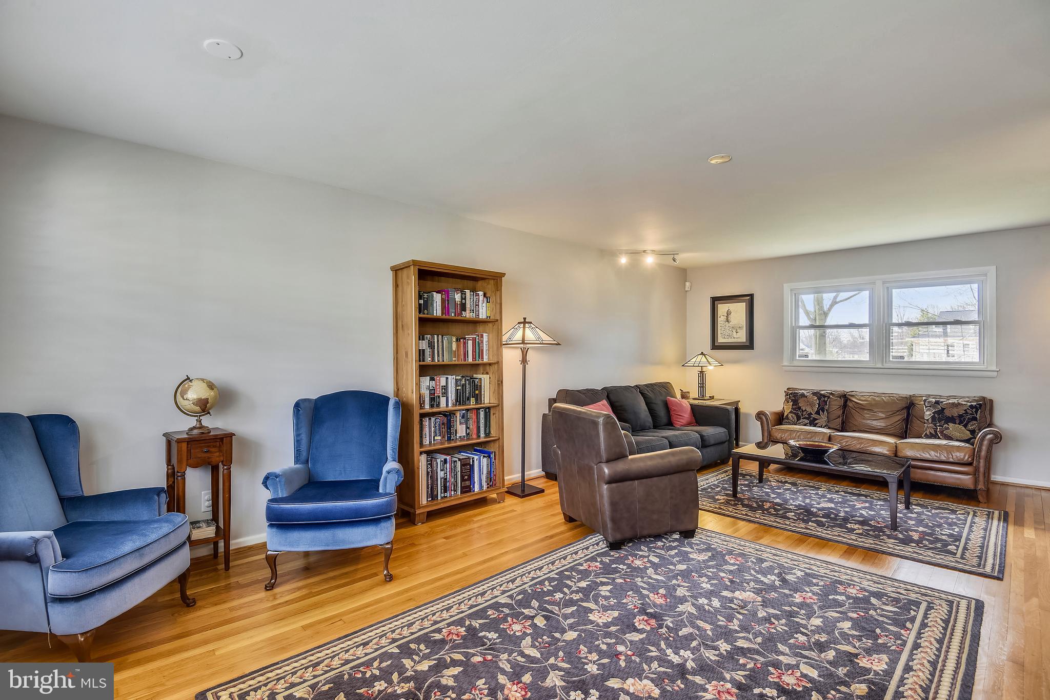 VIENNA WOODS - Residential