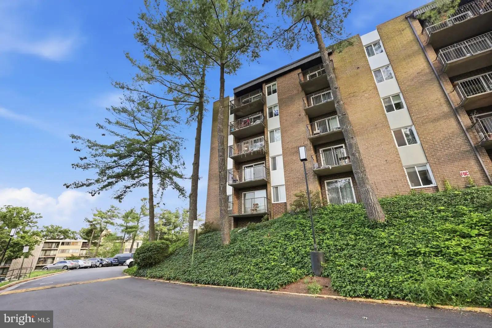 60 S VAN DORN STREET 202