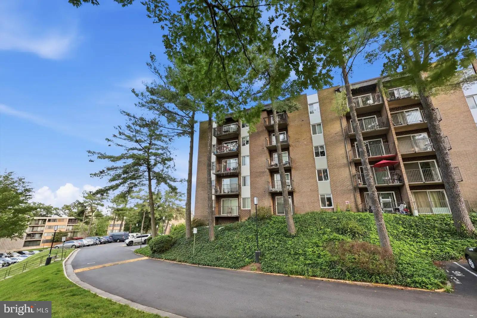 60 S VAN DORN STREET 202