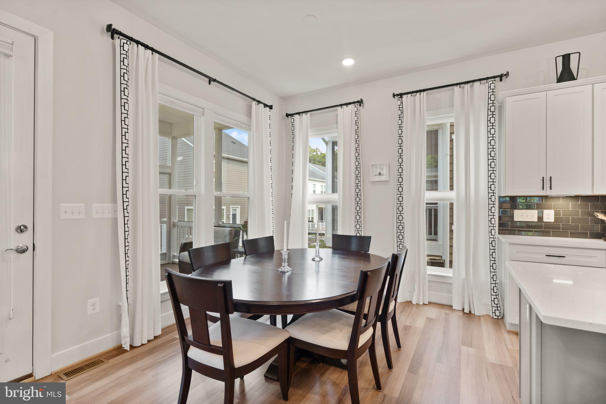 MASON PARK - Residential