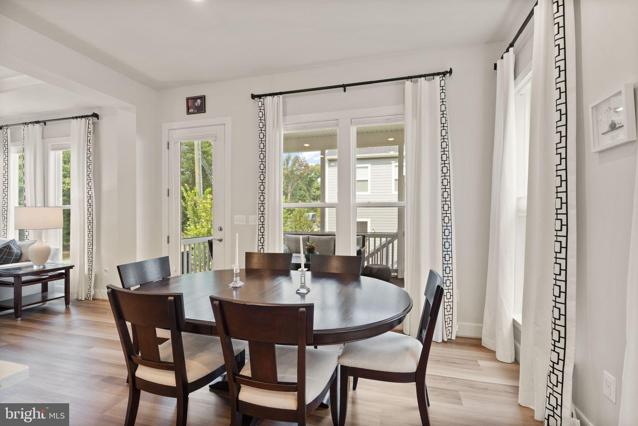 MASON PARK - Residential