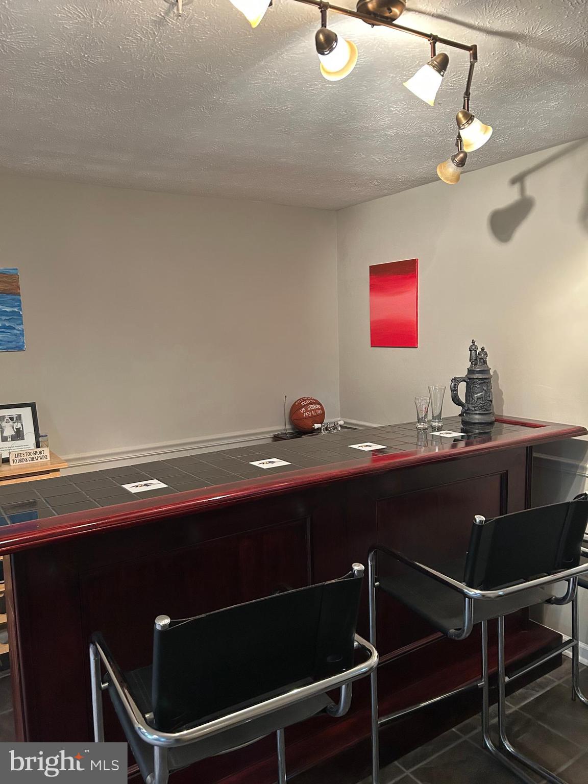 CYPRESS HILLS - Residential