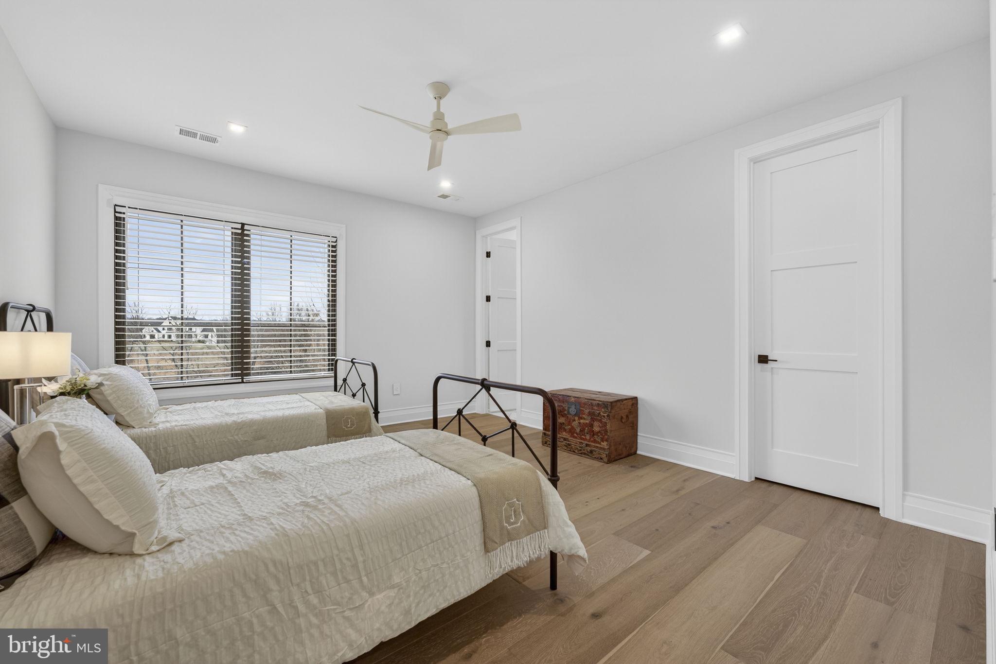 BANBURY CROSS RESERVE - Residential