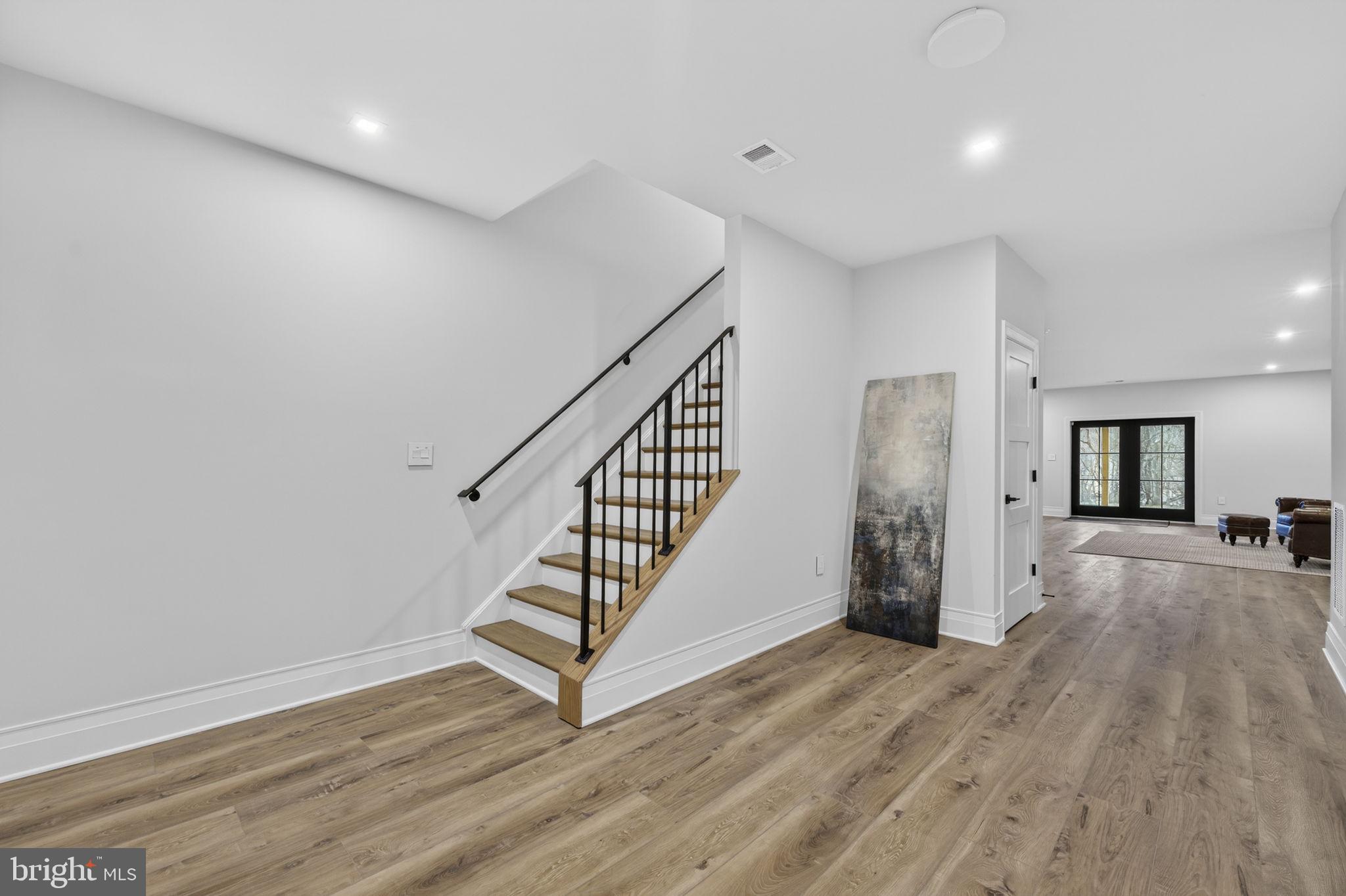 BANBURY CROSS RESERVE - Residential