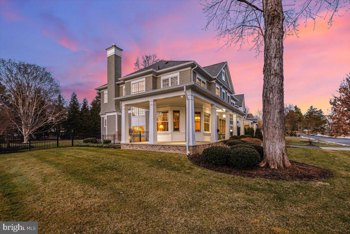 ENGLISH VILLAGE - Residential