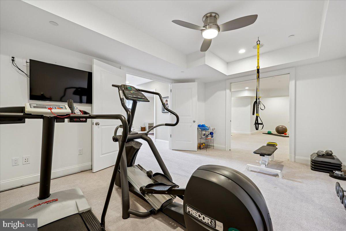 ENGLISH VILLAGE - Residential