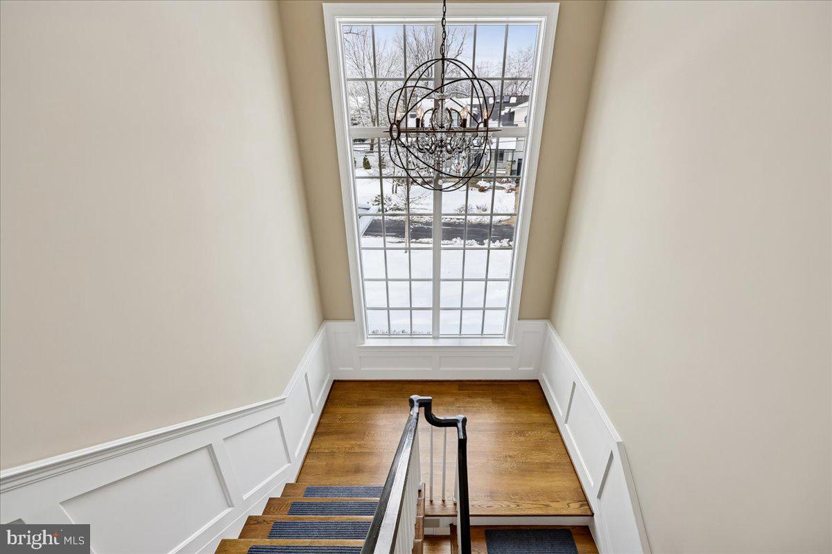 ENGLISH VILLAGE - Residential