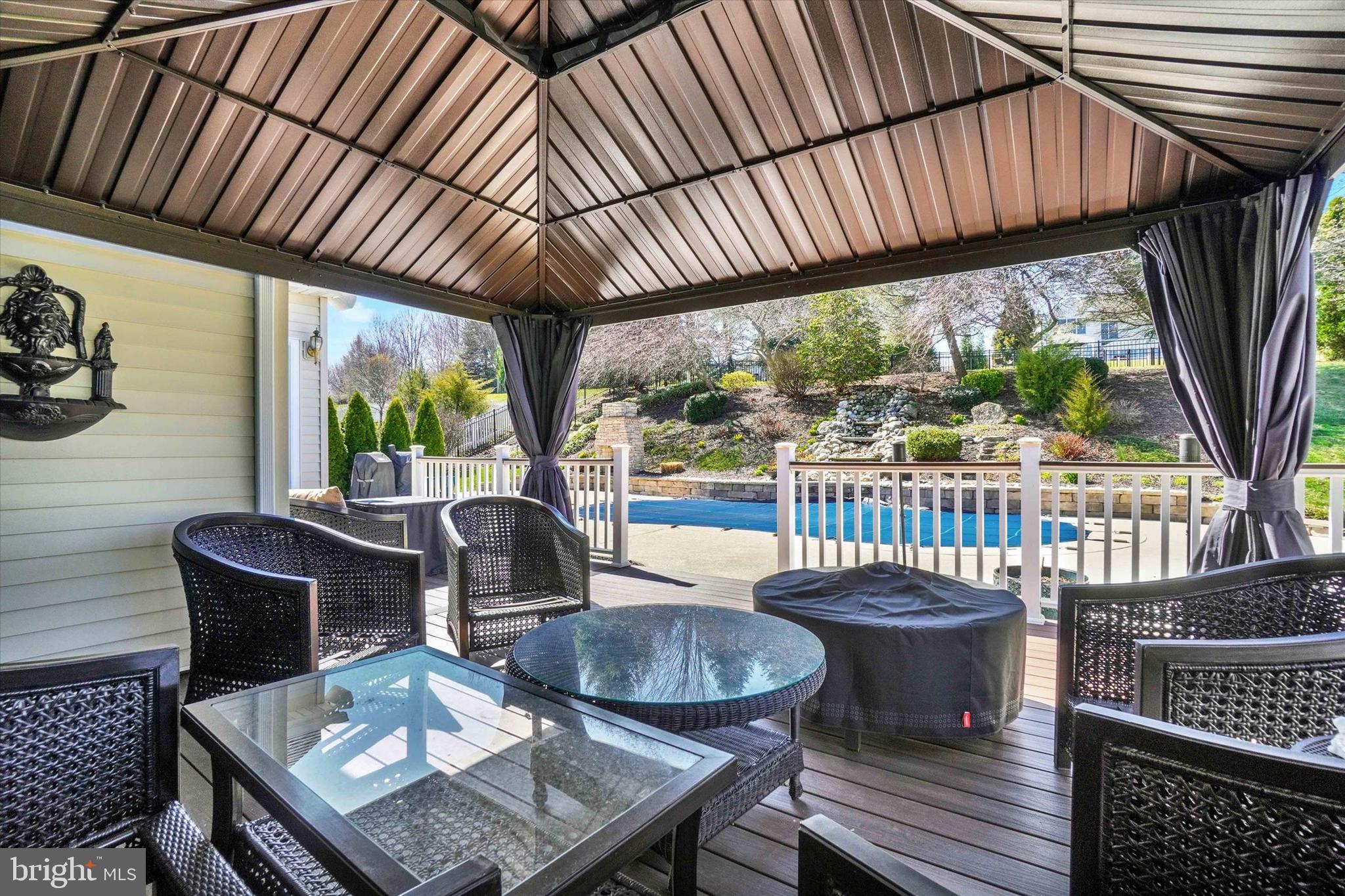 YORK TWP - Residential