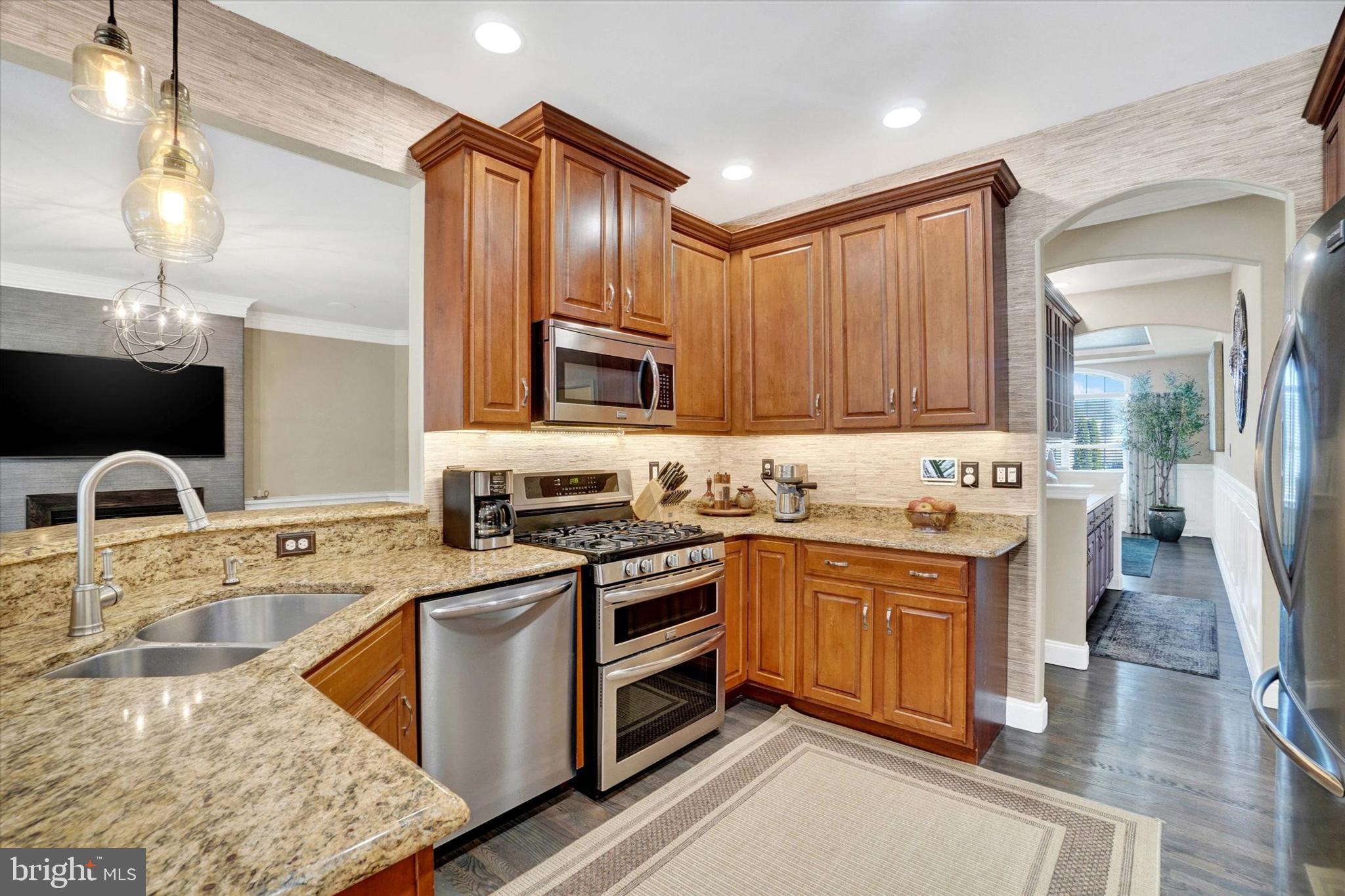 YORK TWP - Residential