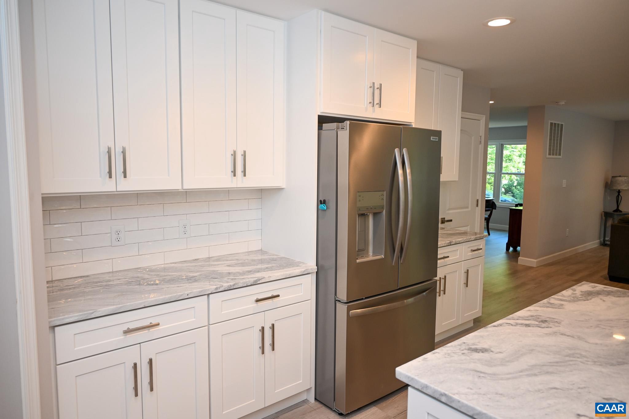 LAKE MONTICELLO - Residential