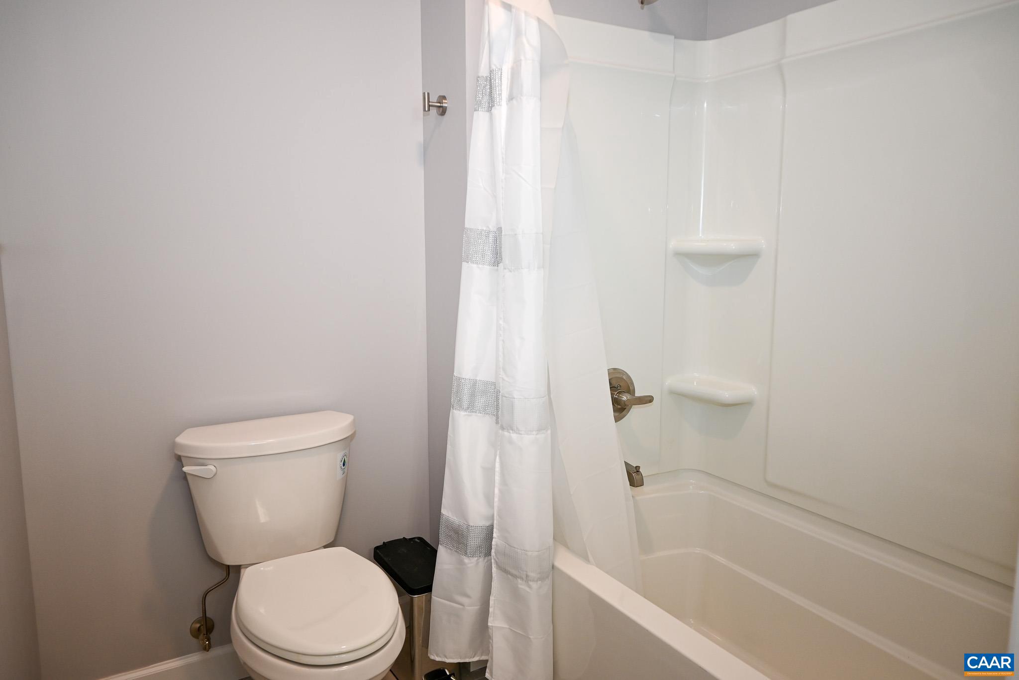 LAKE MONTICELLO - Residential