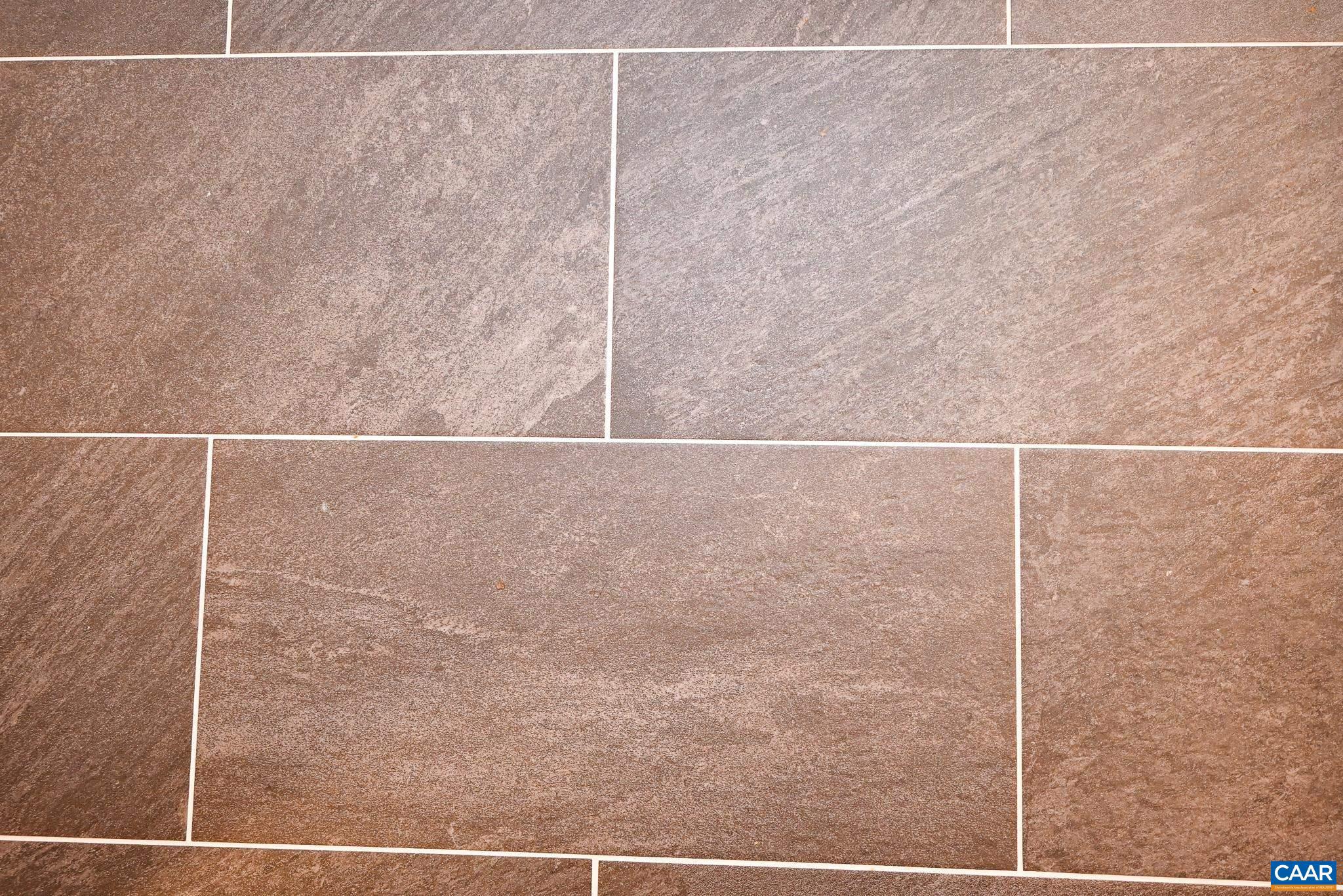 LAKE MONTICELLO - Residential