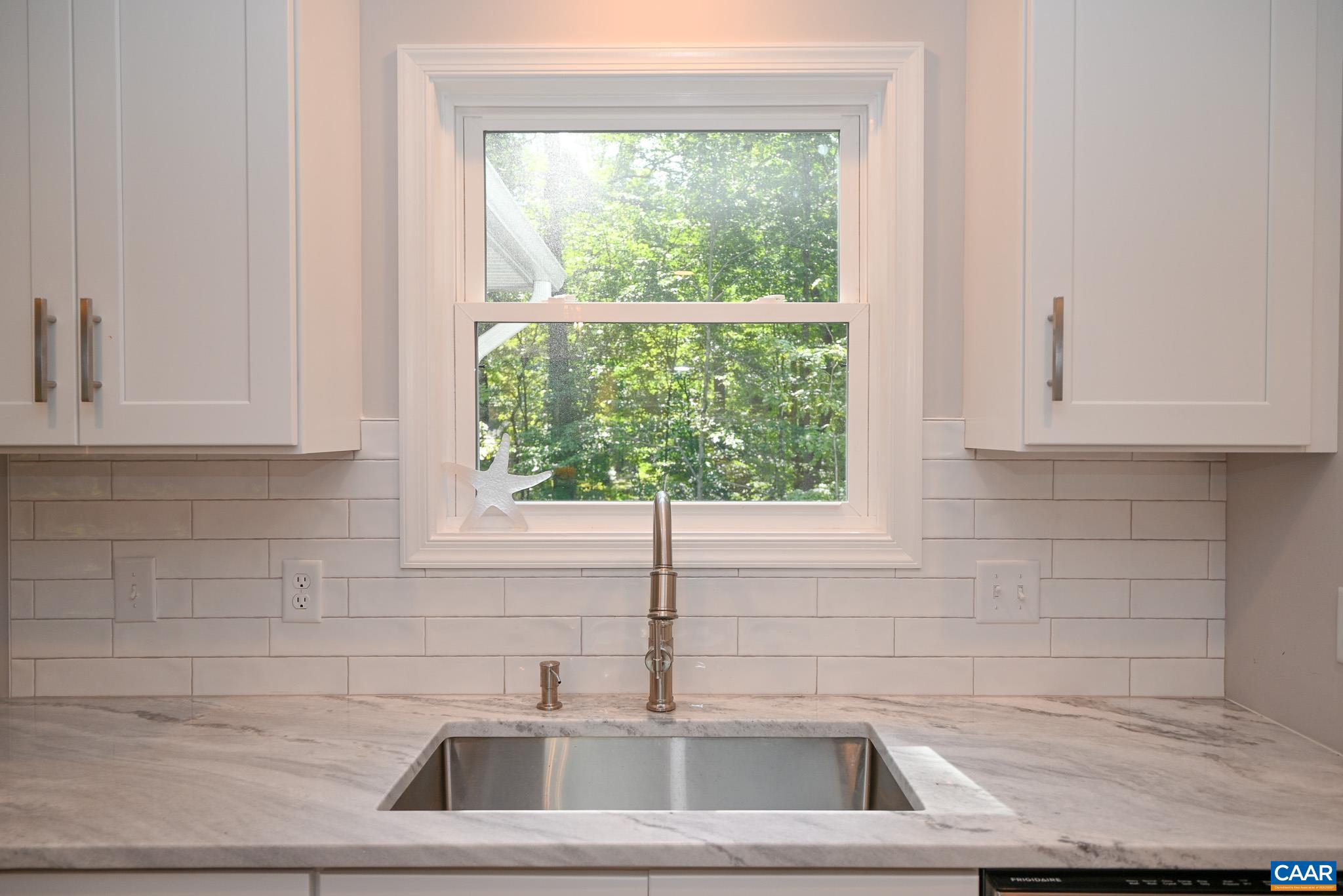 LAKE MONTICELLO - Residential