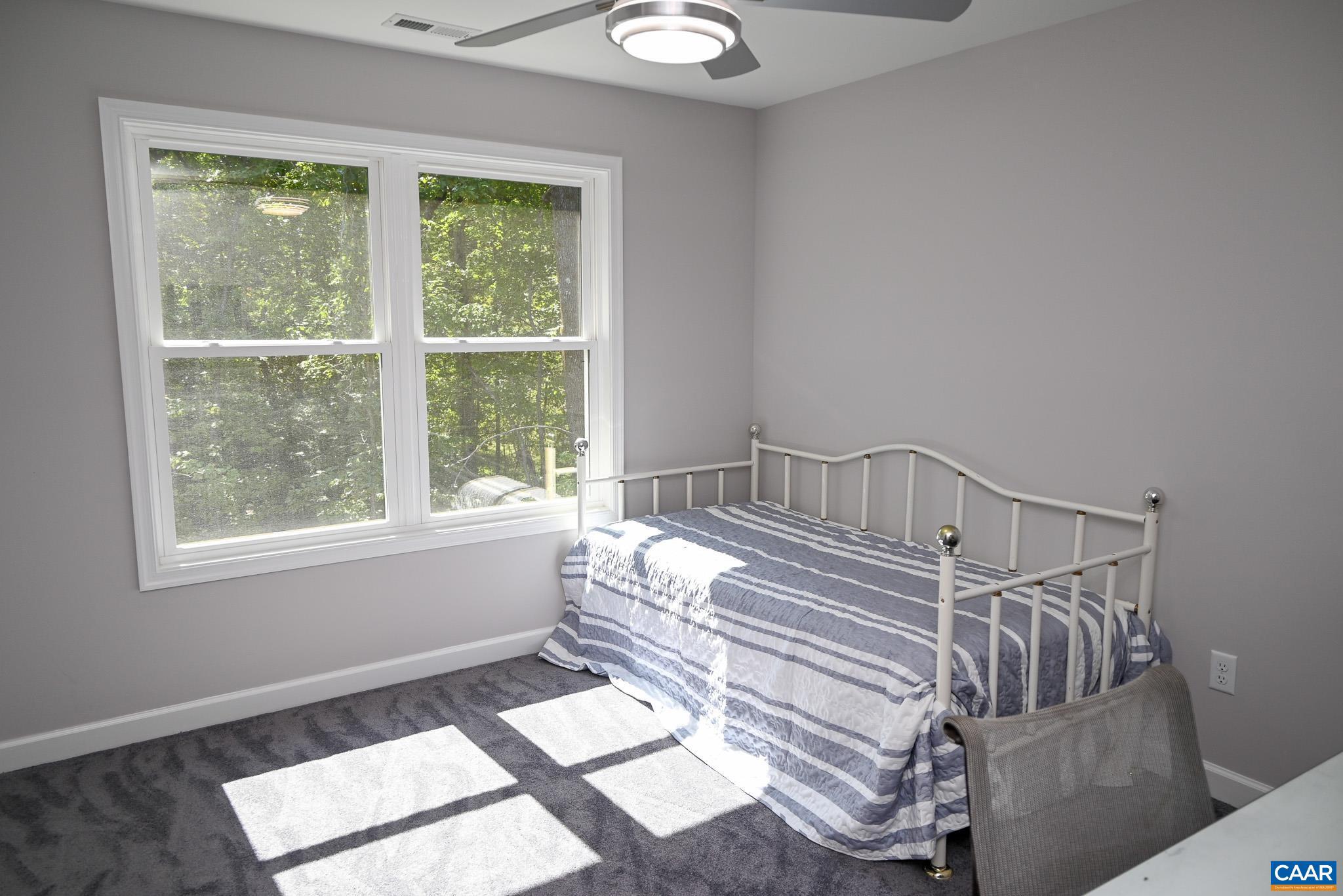 LAKE MONTICELLO - Residential