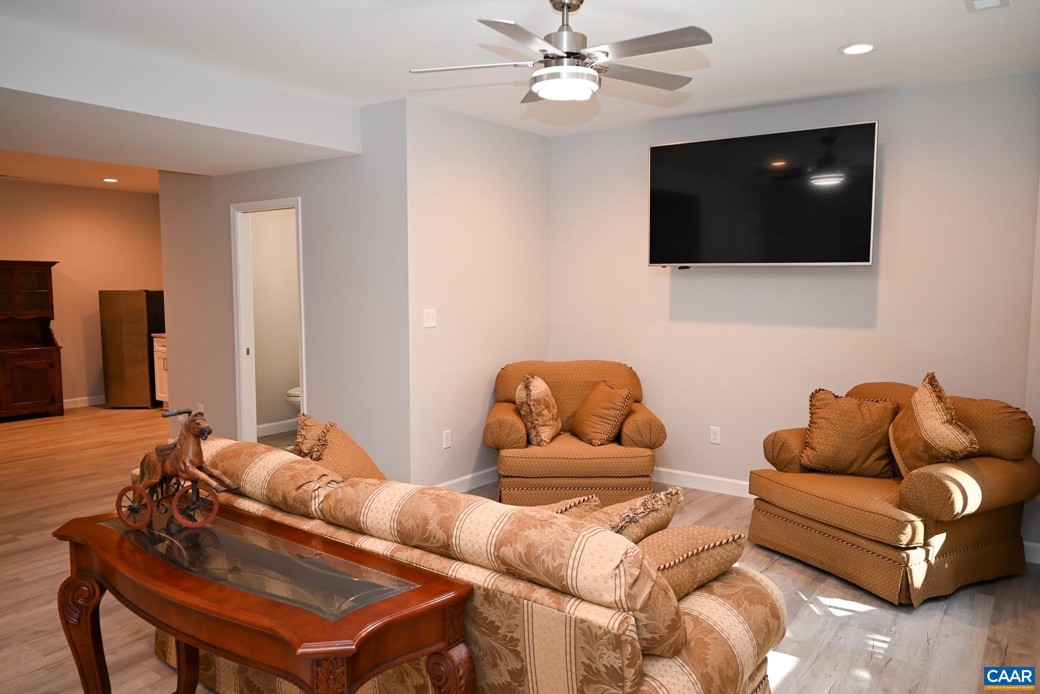 LAKE MONTICELLO - Residential