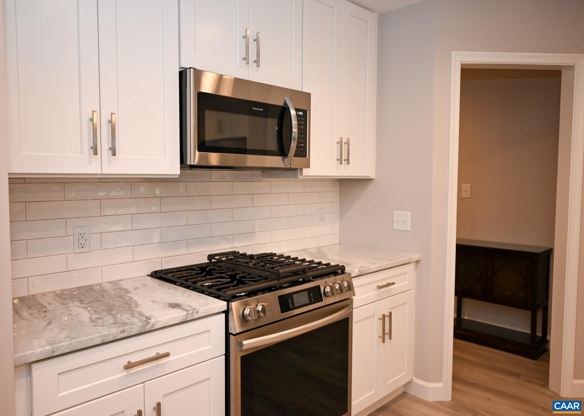 LAKE MONTICELLO - Residential