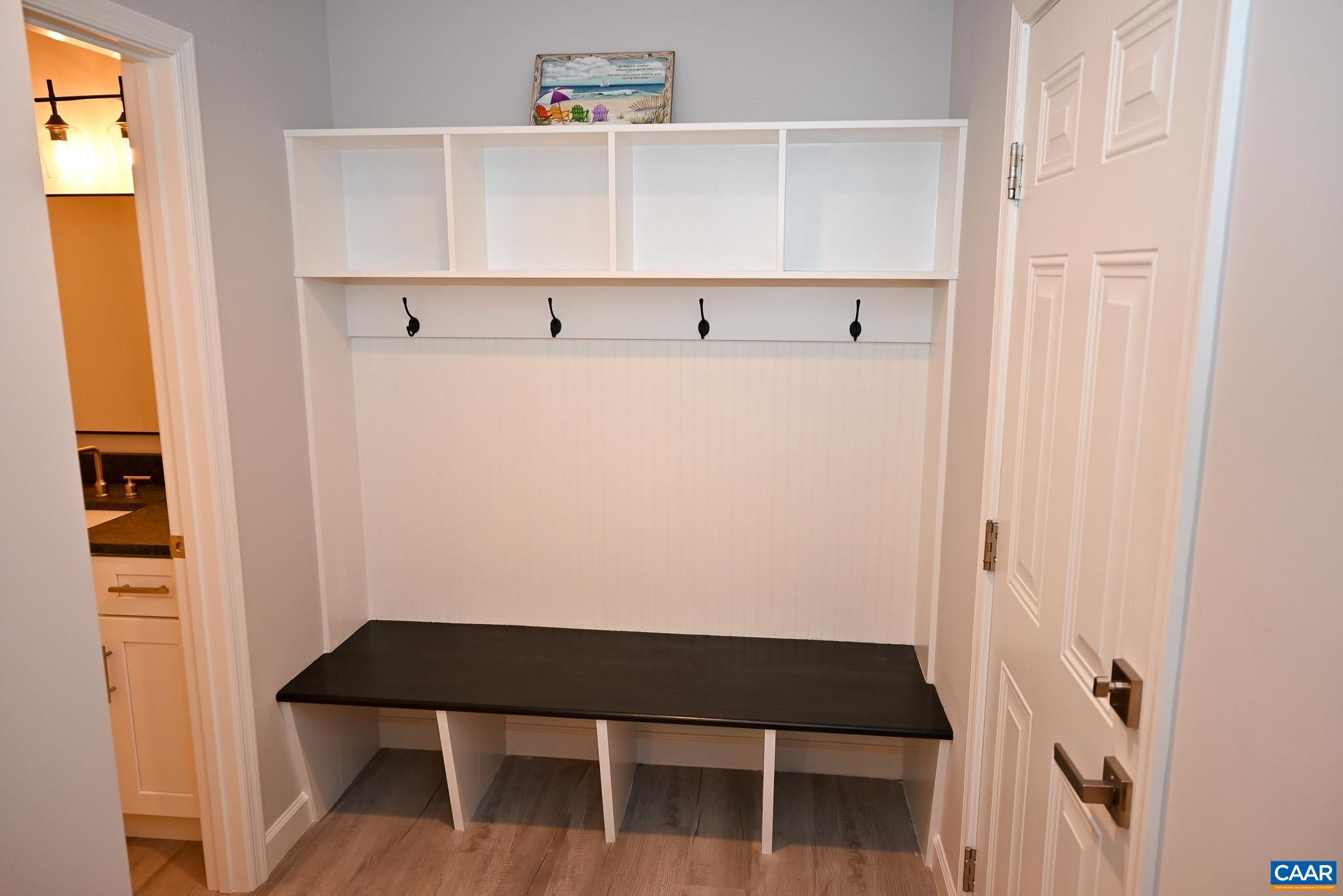 LAKE MONTICELLO - Residential