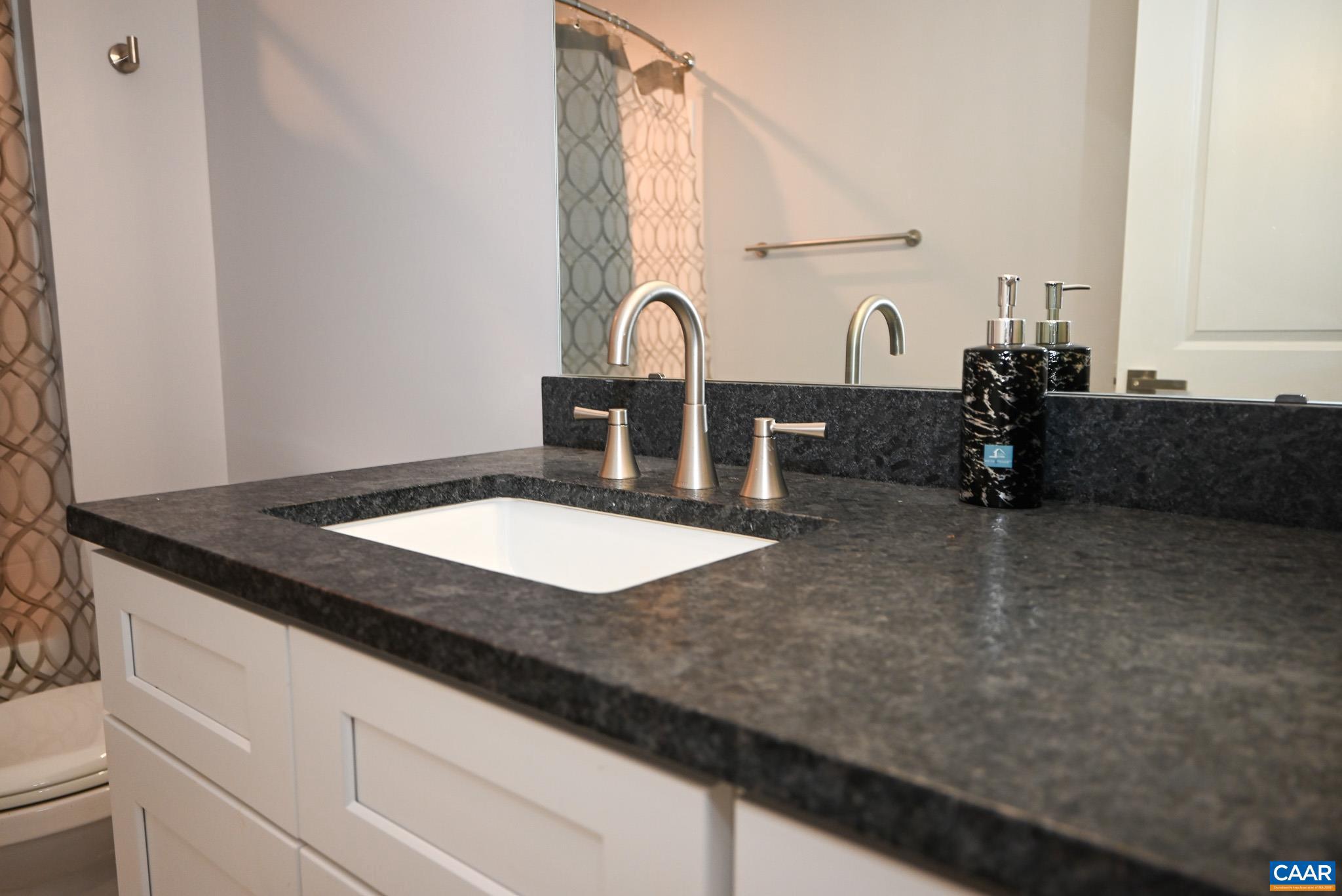 LAKE MONTICELLO - Residential